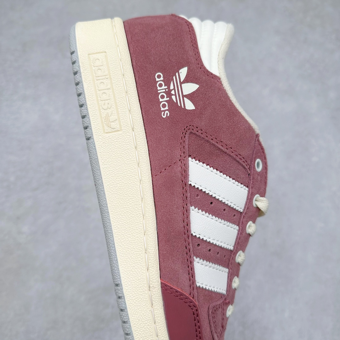 图片[6]-AD Originals Centennial 85 Low 世纪百年系列低帮复古系带百搭休闲运动板鞋 随着复古风格的流行 不少经典鞋款都以别致的配色和材质重新登场 Originals 也为诞生于80年代 横跨多领域的复古篮球鞋 Centennial 85 Low 赋予两款全新配色 为出街穿搭带来更多选择 此次延续了经典鞋身轮廓 同时两款配色在整体设计上均采用简约百搭的米色鞋面作为基调 其中一款辅以后跟、三条纹以及鞋舌处标签的灰色作为点缀 使整体颜值简约耐看 鞋面都采用柔软麂皮与优质皮革拼接而成 大幅提升鞋款质感的同时也呈现出丰富层次 鞋舌处则辅以对比鲜明的粉色作为点缀 让鞋款百搭的同时又极具辨识度 最后搭载米白色中底与灰色外底 与鞋面配色相呼应 使视觉效果更为统一 尺码：36 36⅔ 37⅓ 38 38⅔ 39⅓ 40 40⅔ 41⅓ 42 42⅔ 43⅓ 44 45-选品中心