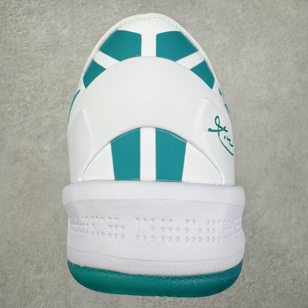 图片[8]-＃灭世海外版 NK Zoom Kobe Ⅷ System 科比8代复刻实战运动低帮文化篮球鞋 白绿 FQ3549-101 纯原海外版气垫品质吊打各路纯原 气压➕耐久双重保障 前掌ZOOM TURBO➕后掌马蹄Zoom 后掌澎湃脚感无出其右 全套冲刀改版 鞋型还原度95% 宽脚选手必入货品 鞋头2.5mm上翘空间 不挤脚 完美释放脚趾活动空间 正码正拍 脚型适配性 市场最强没有之一 鞋面工艺全新升级 100%对标正品 原厂聚氨酯蛇鳞 珠光密度同步正品 Swoosh喷漆工艺 还原度接近100% 全新后跟TPU模具 正确S型弧度 区分市场纯原（市场纯原采用公版模具 后跟TPU几乎无弧度）国产天花板橡胶配方 抓地力爆炸 海外口碑炸裂 鞋舌LOGO正确内嵌压印 原厂碳板 正确原盒 厚积薄发 王者归来 拒绝杀猪 拒绝套路 灭世纯原海外版科比系列 致力打造实战第一标杆 尺码：39-47.5 全新模具 正码正拍-选品中心