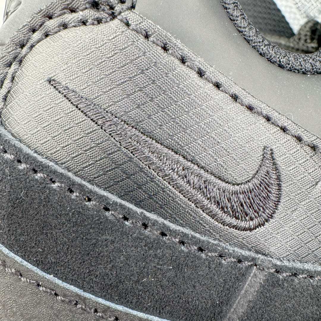 图片[10]-＃GX纯原 NK Air Max 95 复古减震气垫跑鞋 纯黑黑武士 CI3705-001 经典重温 外单专供大厂出品 品质稳定 一百余色 终端操作 鞋款设计灵感源于人体构造 中底设计基于人体的脊柱构造 是整体设计的核心 尼龙孔眼代表了肋骨 而分层式面板和网眼象征着肌肉纤维和肉体组织 Air Max 95采用了两个独立的吹塑成型的Air-Sole单元 并首次在前掌使用可视化气垫设计 Swoosh logo夜当作一个 点符号放在了鞋子的后帮位置 20年的发展让 AIR MAX 95有了不同的故事 20年后再度面向世人的时候 焕然一新的面貌 让人有了另外一种清新脱俗的感觉 尺码：40 40.5 41 42 42.5 43 44 44.5 45 45.5 46 47.5 48.5-选品中心