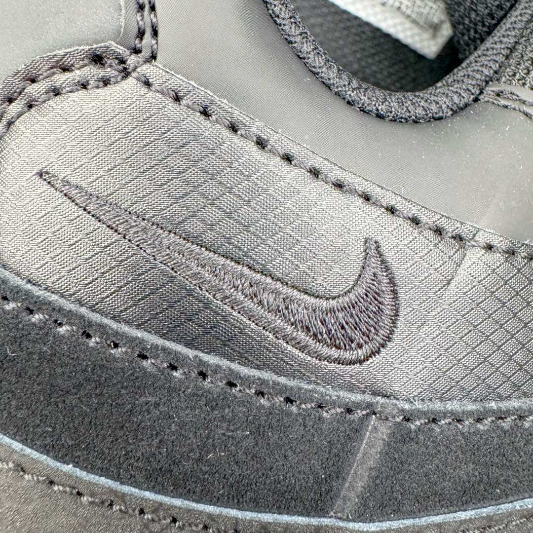 图片[18]-＃GX纯原 NK Air Max 95 复古减震气垫跑鞋 纯黑黑武士 CI3705-001 经典重温 外单专供大厂出品 品质稳定 一百余色 终端操作 鞋款设计灵感源于人体构造 中底设计基于人体的脊柱构造 是整体设计的核心 尼龙孔眼代表了肋骨 而分层式面板和网眼象征着肌肉纤维和肉体组织 Air Max 95采用了两个独立的吹塑成型的Air-Sole单元 并首次在前掌使用可视化气垫设计 Swoosh logo夜当作一个 点符号放在了鞋子的后帮位置 20年的发展让 AIR MAX 95有了不同的故事 20年后再度面向世人的时候 焕然一新的面貌 让人有了另外一种清新脱俗的感觉 尺码：40 40.5 41 42 42.5 43 44 44.5 45 45.5 46 47.5 48.5-选品中心