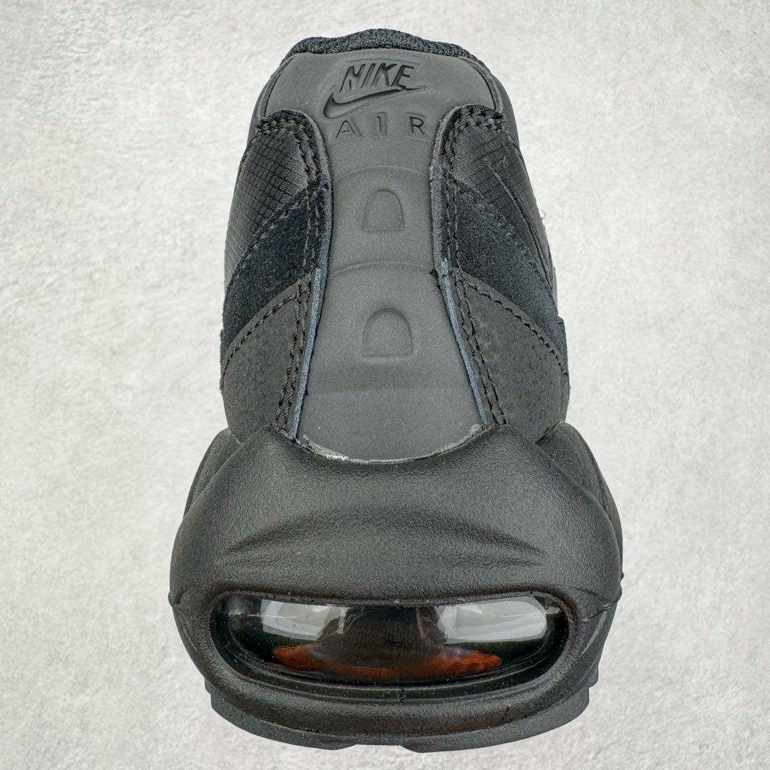 图片[8]-＃GX纯原 NK Air Max 95 复古减震气垫跑鞋 纯黑黑武士 CI3705-001 经典重温 外单专供大厂出品 品质稳定 一百余色 终端操作 鞋款设计灵感源于人体构造 中底设计基于人体的脊柱构造 是整体设计的核心 尼龙孔眼代表了肋骨 而分层式面板和网眼象征着肌肉纤维和肉体组织 Air Max 95采用了两个独立的吹塑成型的Air-Sole单元 并首次在前掌使用可视化气垫设计 Swoosh logo夜当作一个 点符号放在了鞋子的后帮位置 20年的发展让 AIR MAX 95有了不同的故事 20年后再度面向世人的时候 焕然一新的面貌 让人有了另外一种清新脱俗的感觉 尺码：40 40.5 41 42 42.5 43 44 44.5 45 45.5 46 47.5 48.5-选品中心