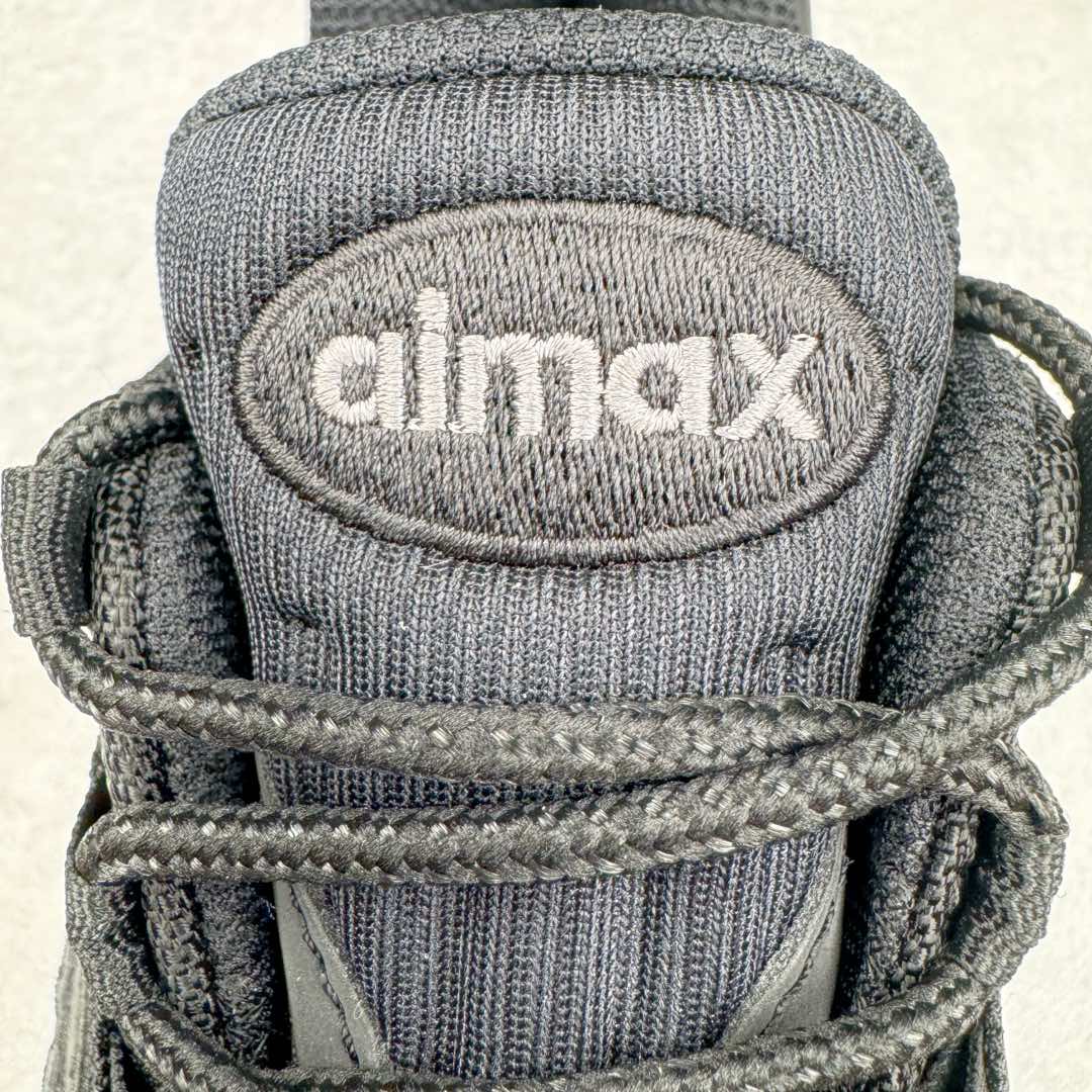 图片[13]-＃GX纯原 NK Air Max 95 复古减震气垫跑鞋 纯黑黑武士 CI3705-001 经典重温 外单专供大厂出品 品质稳定 一百余色 终端操作 鞋款设计灵感源于人体构造 中底设计基于人体的脊柱构造 是整体设计的核心 尼龙孔眼代表了肋骨 而分层式面板和网眼象征着肌肉纤维和肉体组织 Air Max 95采用了两个独立的吹塑成型的Air-Sole单元 并首次在前掌使用可视化气垫设计 Swoosh logo夜当作一个 点符号放在了鞋子的后帮位置 20年的发展让 AIR MAX 95有了不同的故事 20年后再度面向世人的时候 焕然一新的面貌 让人有了另外一种清新脱俗的感觉 尺码：40 40.5 41 42 42.5 43 44 44.5 45 45.5 46 47.5 48.5-选品中心