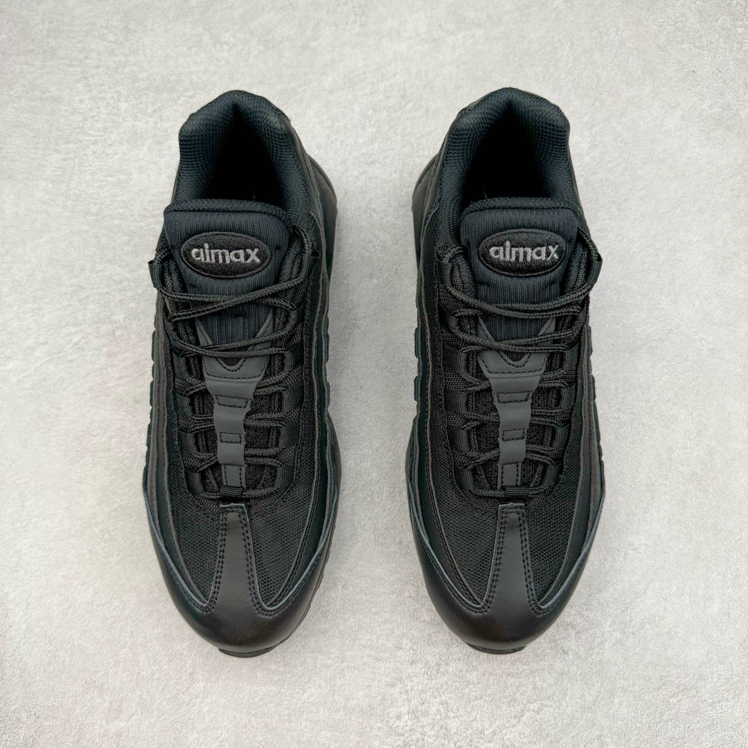 图片[2]-＃GX纯原 NK Air Max 95 复古减震气垫跑鞋 纯黑黑武士 CI3705-001 经典重温 外单专供大厂出品 品质稳定 一百余色 终端操作 鞋款设计灵感源于人体构造 中底设计基于人体的脊柱构造 是整体设计的核心 尼龙孔眼代表了肋骨 而分层式面板和网眼象征着肌肉纤维和肉体组织 Air Max 95采用了两个独立的吹塑成型的Air-Sole单元 并首次在前掌使用可视化气垫设计 Swoosh logo夜当作一个 点符号放在了鞋子的后帮位置 20年的发展让 AIR MAX 95有了不同的故事 20年后再度面向世人的时候 焕然一新的面貌 让人有了另外一种清新脱俗的感觉 尺码：40 40.5 41 42 42.5 43 44 44.5 45 45.5 46 47.5 48.5-选品中心