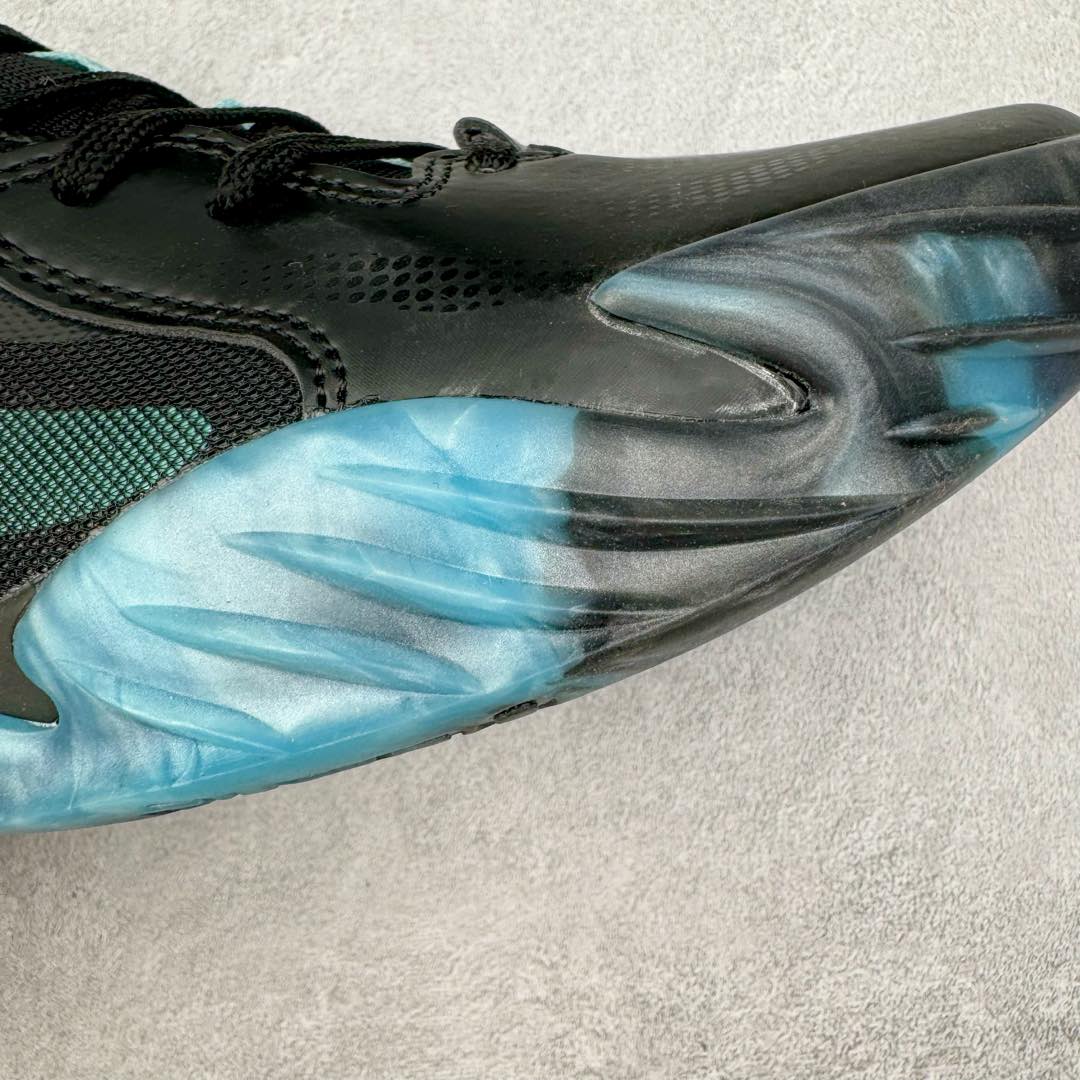 图片[13]-＃K版纯原 PUMA All-Pro Nitro 彪马舒适耐磨低帮实战篮球鞋 鞋身材质运用轻质皮革、ULTRAWEAVE 高强度超轻工程编织网面与热熔材料共同构建。针对双脚的不同区域，科学合理的提供包裹、透气、轻量化的多项职责。造型方面给人以犀利凶猛的感觉。液态金属质感的轻质柔软皮革，搭配 ULTRAWEAVE 的动态织物区域，整双鞋的质感层次特别高级。既营造出动感写意的视觉轮廓，又释放出梦幻前卫的战斗气息，颜值绝对是当下球鞋圈 T0 级别的存在！科技方面，融合 PUMA 当前各类最尖端科技，更是「ELITE 精英版」的精华所在！作为 PUMA 首双搭载内嵌式可置换中底的篮球战靴，将 NITRO™ SQD FOAM 分区密度科技与下方 PWRPLATE 前叉形碳纤维板相结合。尺码：40 40.5 41 42 42.5 43 44 44.5 45 46-选品中心