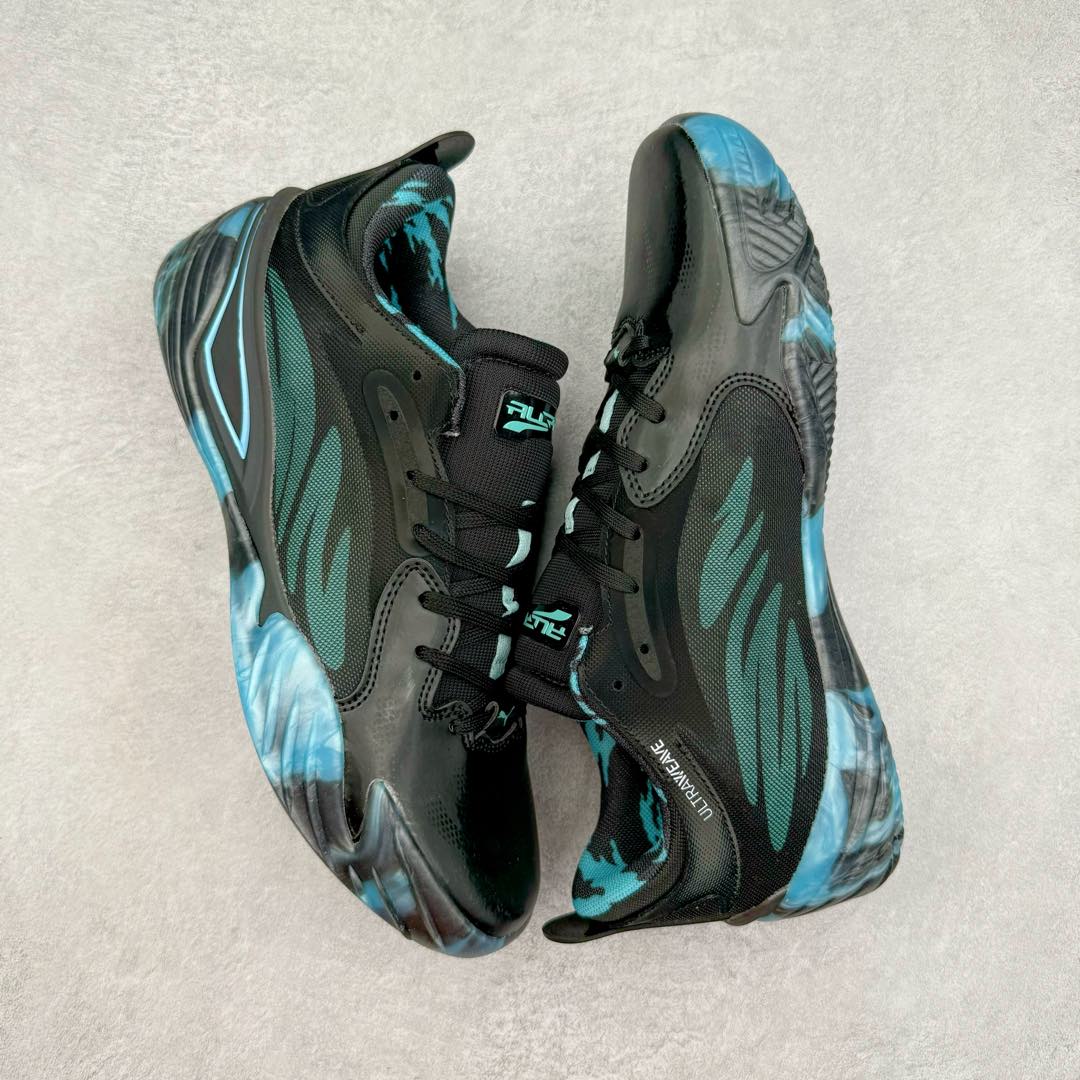 图片[3]-＃K版纯原 PUMA All-Pro Nitro 彪马舒适耐磨低帮实战篮球鞋 鞋身材质运用轻质皮革、ULTRAWEAVE 高强度超轻工程编织网面与热熔材料共同构建。针对双脚的不同区域，科学合理的提供包裹、透气、轻量化的多项职责。造型方面给人以犀利凶猛的感觉。液态金属质感的轻质柔软皮革，搭配 ULTRAWEAVE 的动态织物区域，整双鞋的质感层次特别高级。既营造出动感写意的视觉轮廓，又释放出梦幻前卫的战斗气息，颜值绝对是当下球鞋圈 T0 级别的存在！科技方面，融合 PUMA 当前各类最尖端科技，更是「ELITE 精英版」的精华所在！作为 PUMA 首双搭载内嵌式可置换中底的篮球战靴，将 NITRO™ SQD FOAM 分区密度科技与下方 PWRPLATE 前叉形碳纤维板相结合。尺码：40 40.5 41 42 42.5 43 44 44.5 45 46-选品中心