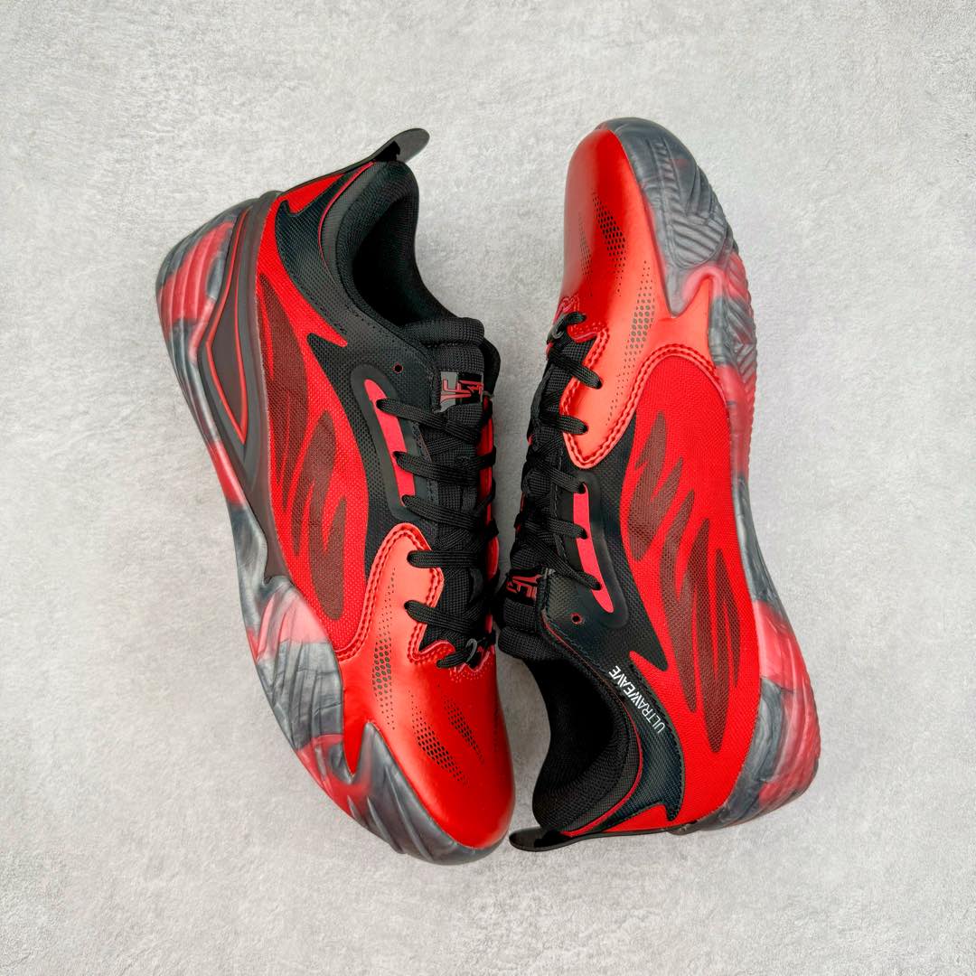 图片[3]-＃K版纯原 PUMA All-Pro Nitro 彪马舒适耐磨低帮实战篮球鞋 鞋身材质运用轻质皮革、ULTRAWEAVE 高强度超轻工程编织网面与热熔材料共同构建。针对双脚的不同区域，科学合理的提供包裹、透气、轻量化的多项职责。造型方面给人以犀利凶猛的感觉。液态金属质感的轻质柔软皮革，搭配 ULTRAWEAVE 的动态织物区域，整双鞋的质感层次特别高级。既营造出动感写意的视觉轮廓，又释放出梦幻前卫的战斗气息，颜值绝对是当下球鞋圈 T0 级别的存在！科技方面，融合 PUMA 当前各类最尖端科技，更是「ELITE 精英版」的精华所在！作为 PUMA 首双搭载内嵌式可置换中底的篮球战靴，将 NITRO™ SQD FOAM 分区密度科技与下方 PWRPLATE 前叉形碳纤维板相结合。尺码：40 40.5 41 42 42.5 43 44 44.5 45 46-选品中心