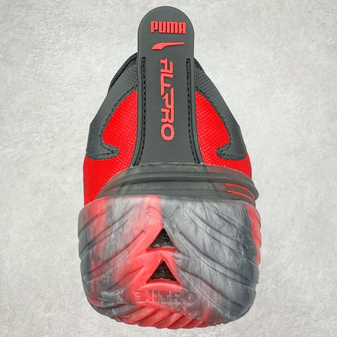 图片[8]-＃K版纯原 PUMA All-Pro Nitro 彪马舒适耐磨低帮实战篮球鞋 鞋身材质运用轻质皮革、ULTRAWEAVE 高强度超轻工程编织网面与热熔材料共同构建。针对双脚的不同区域，科学合理的提供包裹、透气、轻量化的多项职责。造型方面给人以犀利凶猛的感觉。液态金属质感的轻质柔软皮革，搭配 ULTRAWEAVE 的动态织物区域，整双鞋的质感层次特别高级。既营造出动感写意的视觉轮廓，又释放出梦幻前卫的战斗气息，颜值绝对是当下球鞋圈 T0 级别的存在！科技方面，融合 PUMA 当前各类最尖端科技，更是「ELITE 精英版」的精华所在！作为 PUMA 首双搭载内嵌式可置换中底的篮球战靴，将 NITRO™ SQD FOAM 分区密度科技与下方 PWRPLATE 前叉形碳纤维板相结合。尺码：40 40.5 41 42 42.5 43 44 44.5 45 46-选品中心