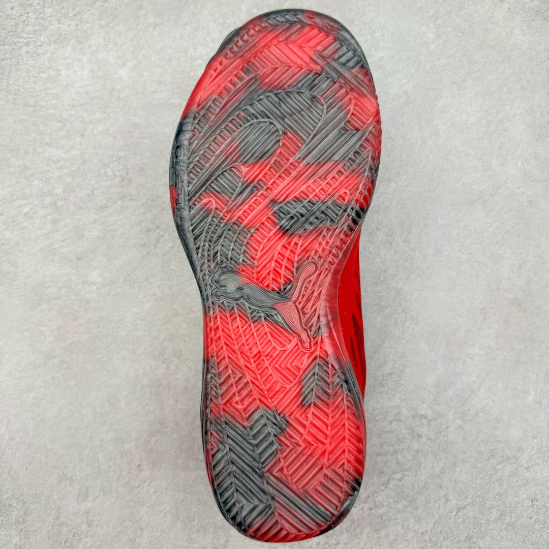 图片[9]-＃K版纯原 PUMA All-Pro Nitro 彪马舒适耐磨低帮实战篮球鞋 鞋身材质运用轻质皮革、ULTRAWEAVE 高强度超轻工程编织网面与热熔材料共同构建。针对双脚的不同区域，科学合理的提供包裹、透气、轻量化的多项职责。造型方面给人以犀利凶猛的感觉。液态金属质感的轻质柔软皮革，搭配 ULTRAWEAVE 的动态织物区域，整双鞋的质感层次特别高级。既营造出动感写意的视觉轮廓，又释放出梦幻前卫的战斗气息，颜值绝对是当下球鞋圈 T0 级别的存在！科技方面，融合 PUMA 当前各类最尖端科技，更是「ELITE 精英版」的精华所在！作为 PUMA 首双搭载内嵌式可置换中底的篮球战靴，将 NITRO™ SQD FOAM 分区密度科技与下方 PWRPLATE 前叉形碳纤维板相结合。尺码：40 40.5 41 42 42.5 43 44 44.5 45 46-选品中心