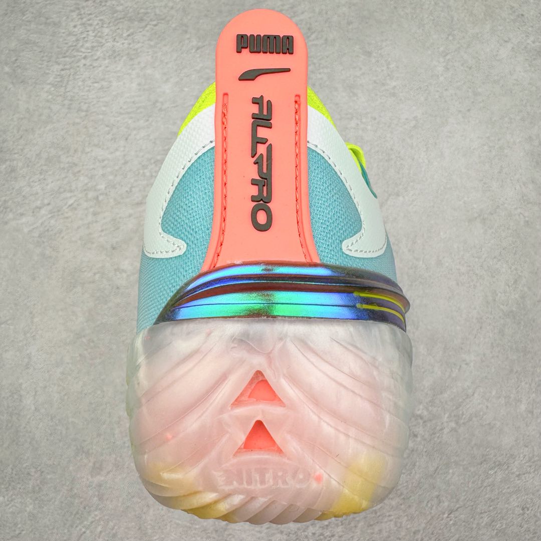 图片[8]-＃K版纯原 PUMA All-Pro Nitro 彪马舒适耐磨低帮实战篮球鞋 鞋身材质运用轻质皮革、ULTRAWEAVE 高强度超轻工程编织网面与热熔材料共同构建。针对双脚的不同区域，科学合理的提供包裹、透气、轻量化的多项职责。造型方面给人以犀利凶猛的感觉。液态金属质感的轻质柔软皮革，搭配 ULTRAWEAVE 的动态织物区域，整双鞋的质感层次特别高级。既营造出动感写意的视觉轮廓，又释放出梦幻前卫的战斗气息，颜值绝对是当下球鞋圈 T0 级别的存在！科技方面，融合 PUMA 当前各类最尖端科技，更是「ELITE 精英版」的精华所在！作为 PUMA 首双搭载内嵌式可置换中底的篮球战靴，将 NITRO™ SQD FOAM 分区密度科技与下方 PWRPLATE 前叉形碳纤维板相结合。尺码：40 40.5 41 42 42.5 43 44 44.5 45 46-选品中心