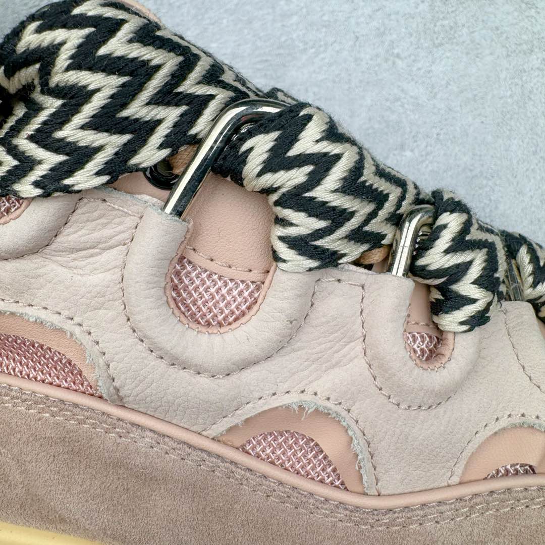 图片[17]-＃GD广顶 Lanvin Leather Curb Sneakers浪凡面包鞋 Leather是一款灵感源自90年代的运动鞋 设计自信 尺寸夸张 这款鞋由纳帕小牛皮、翻毛皮和网眼布制成 圆润的外形、加垫的鞋舌和弯曲的金属孔眼使这款精心打造的鞋格外舒适 尺码：35 36 37 38 39 40 41 42 43 44 45 46-选品中心