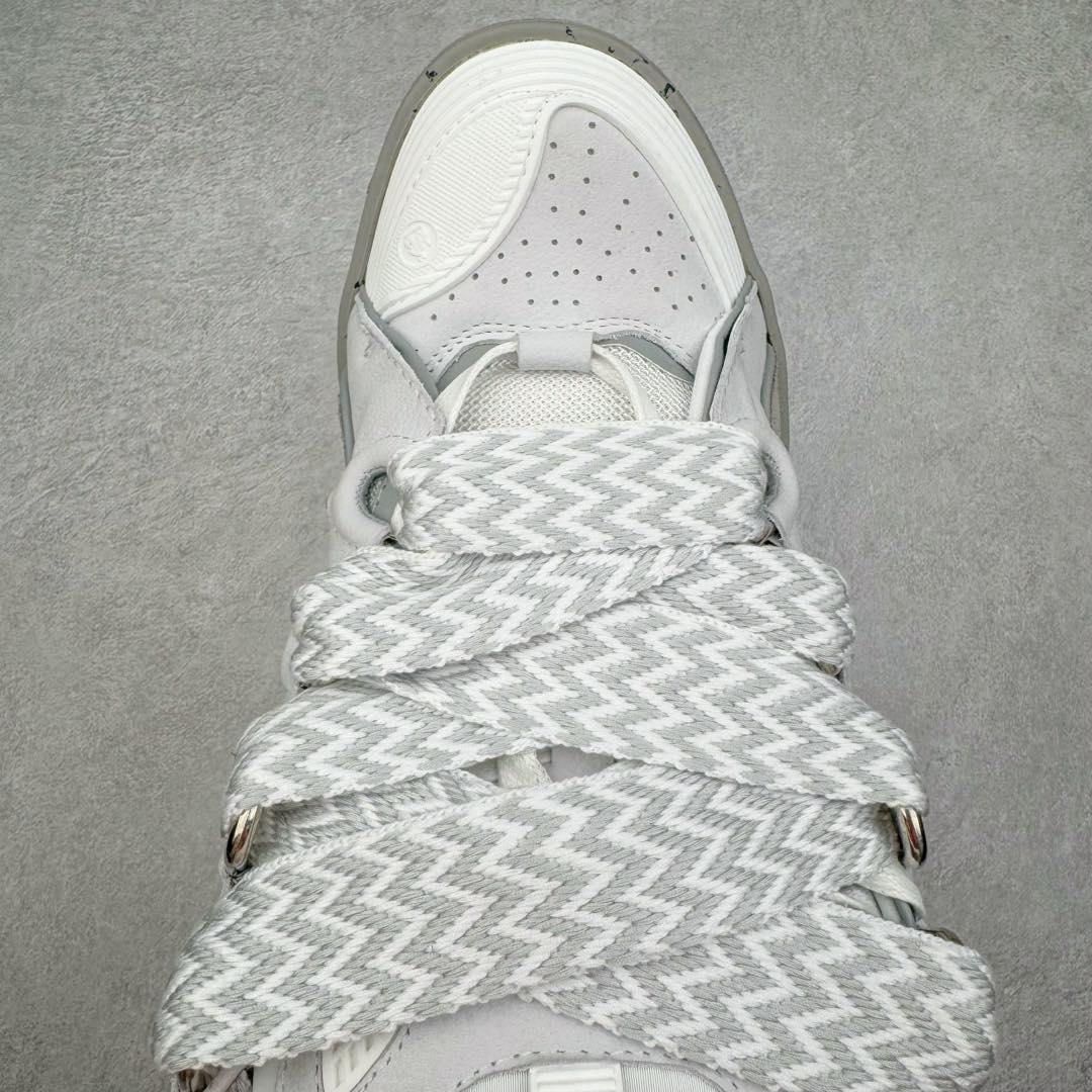 图片[4]-＃GD广顶 Lanvin Leather Curb Sneakers浪凡面包鞋 Leather是一款灵感源自90年代的运动鞋 设计自信 尺寸夸张 这款鞋由纳帕小牛皮、翻毛皮和网眼布制成 圆润的外形、加垫的鞋舌和弯曲的金属孔眼使这款精心打造的鞋格外舒适 尺码：35 36 37 38 39 40 41 42 43 44 45 46-选品中心