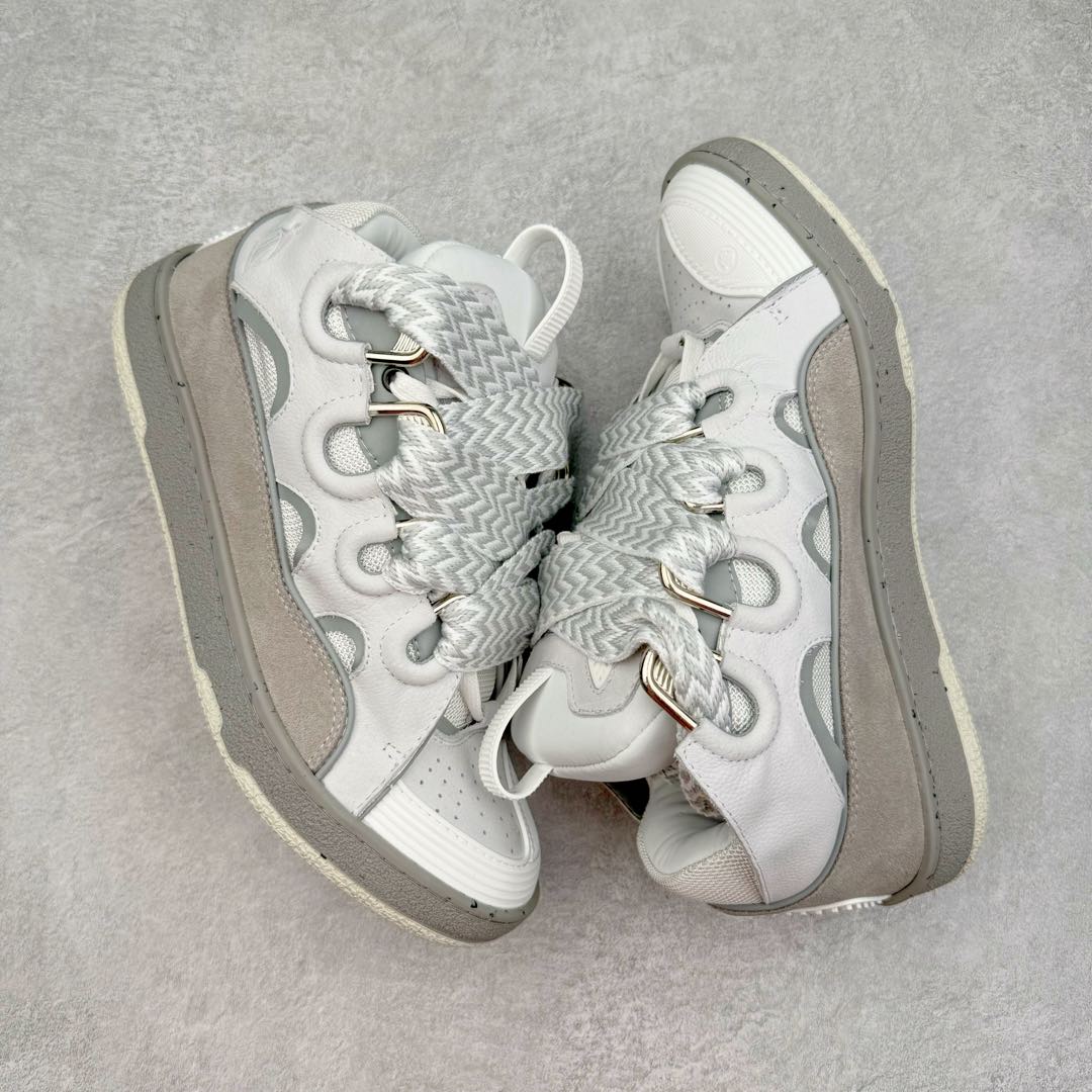 图片[3]-＃GD广顶 Lanvin Leather Curb Sneakers浪凡面包鞋 Leather是一款灵感源自90年代的运动鞋 设计自信 尺寸夸张 这款鞋由纳帕小牛皮、翻毛皮和网眼布制成 圆润的外形、加垫的鞋舌和弯曲的金属孔眼使这款精心打造的鞋格外舒适 尺码：35 36 37 38 39 40 41 42 43 44 45 46-选品中心