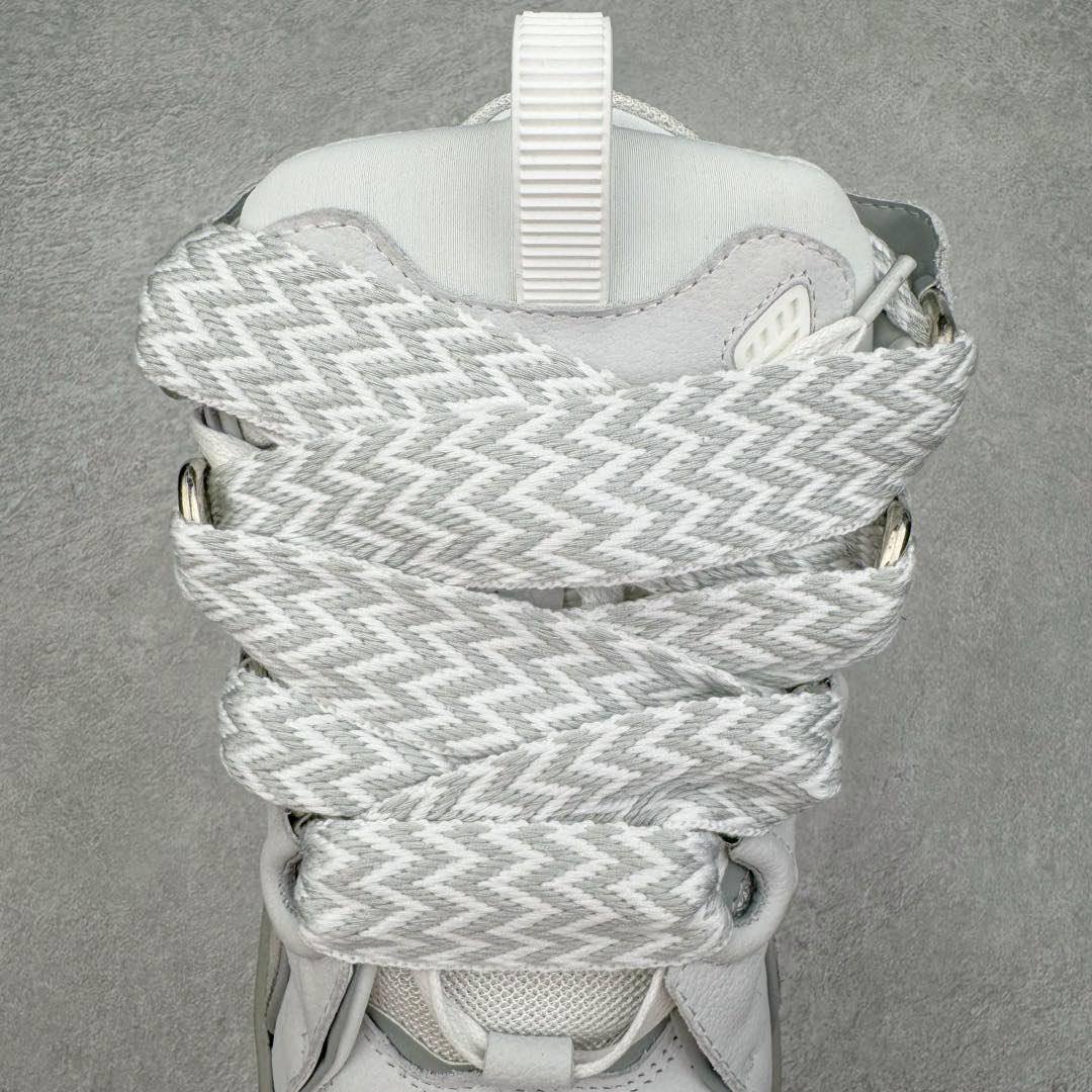 图片[5]-＃GD广顶 Lanvin Leather Curb Sneakers浪凡面包鞋 Leather是一款灵感源自90年代的运动鞋 设计自信 尺寸夸张 这款鞋由纳帕小牛皮、翻毛皮和网眼布制成 圆润的外形、加垫的鞋舌和弯曲的金属孔眼使这款精心打造的鞋格外舒适 尺码：35 36 37 38 39 40 41 42 43 44 45 46-选品中心