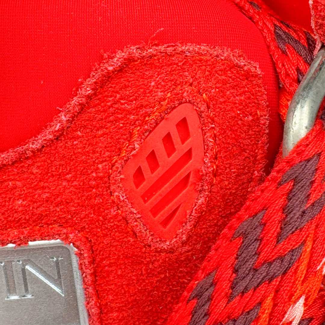 图片[10]-＃GD广顶 Lanvin Leather Curb Sneakers浪凡面包鞋 Leather是一款灵感源自90年代的运动鞋 设计自信 尺寸夸张 这款鞋由纳帕小牛皮、翻毛皮和网眼布制成 圆润的外形、加垫的鞋舌和弯曲的金属孔眼使这款精心打造的鞋格外舒适 尺码：35 36 37 38 39 40 41 42 43 44 45 46-选品中心