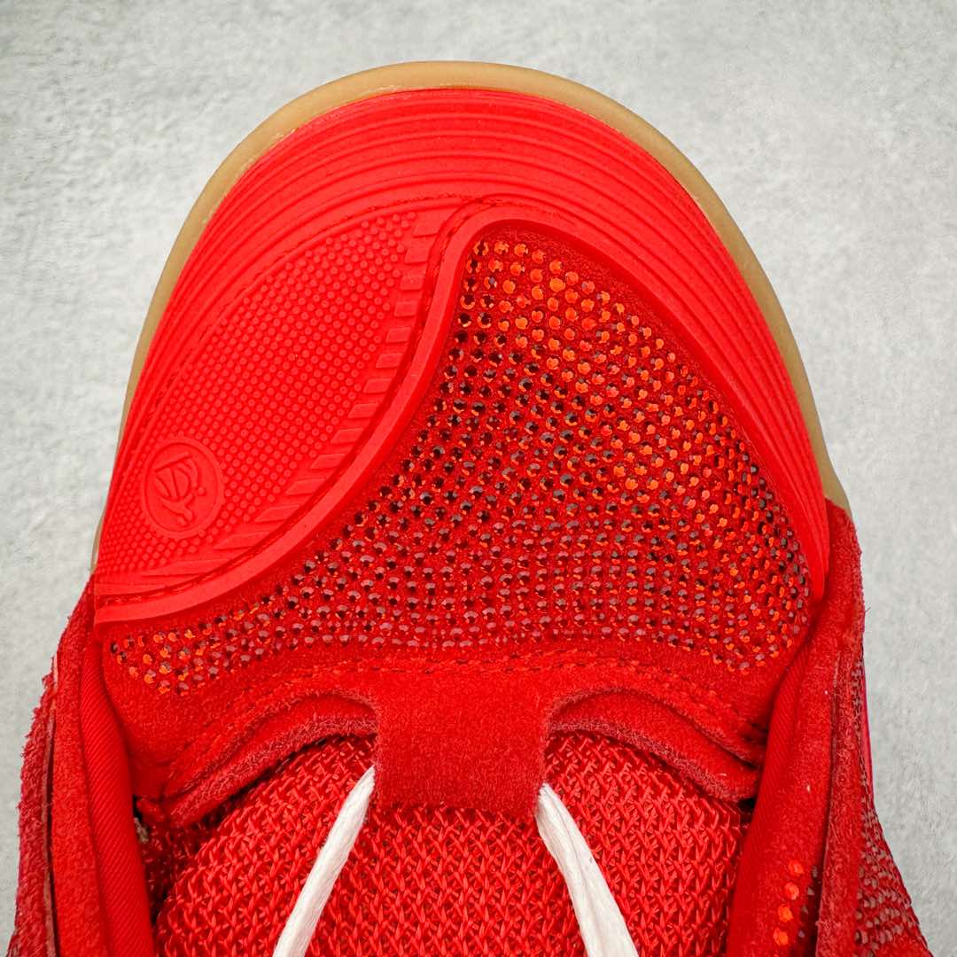 图片[13]-＃GD广顶 Lanvin Leather Curb Sneakers浪凡面包鞋 Leather是一款灵感源自90年代的运动鞋 设计自信 尺寸夸张 这款鞋由纳帕小牛皮、翻毛皮和网眼布制成 圆润的外形、加垫的鞋舌和弯曲的金属孔眼使这款精心打造的鞋格外舒适 尺码：35 36 37 38 39 40 41 42 43 44 45 46-选品中心