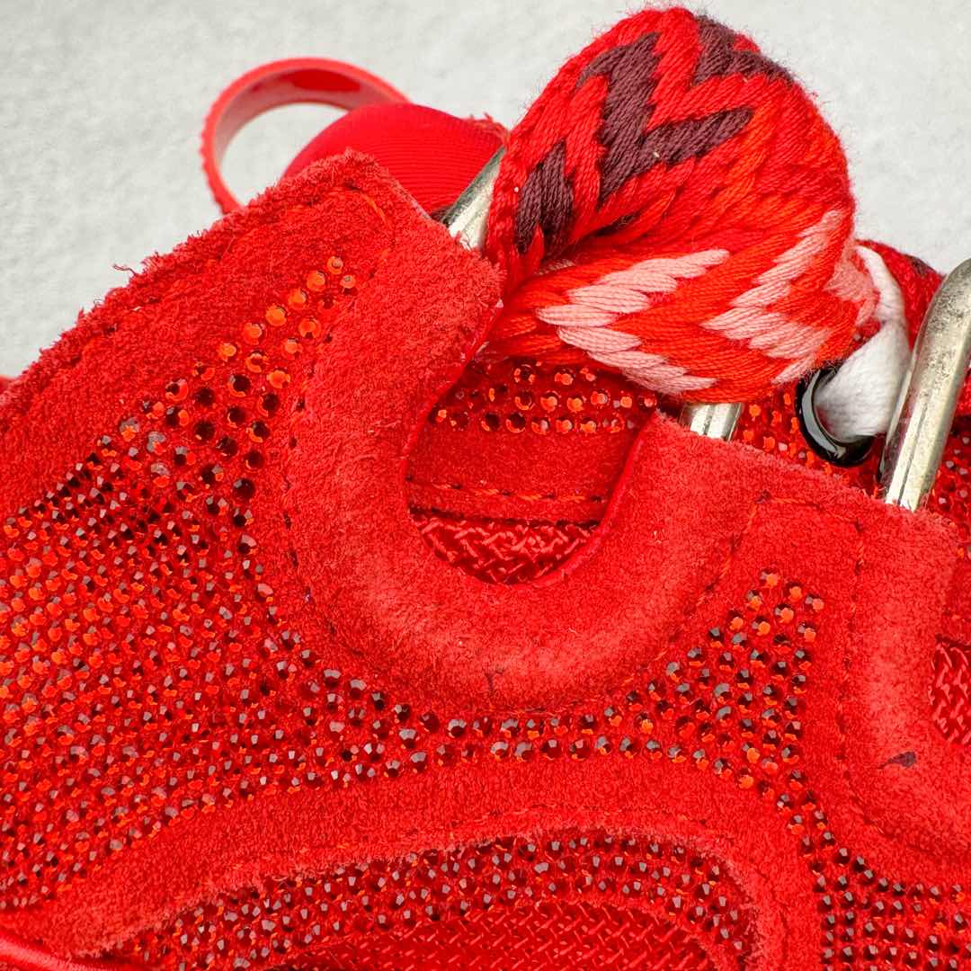 图片[17]-＃GD广顶 Lanvin Leather Curb Sneakers浪凡面包鞋 Leather是一款灵感源自90年代的运动鞋 设计自信 尺寸夸张 这款鞋由纳帕小牛皮、翻毛皮和网眼布制成 圆润的外形、加垫的鞋舌和弯曲的金属孔眼使这款精心打造的鞋格外舒适 尺码：35 36 37 38 39 40 41 42 43 44 45 46-选品中心