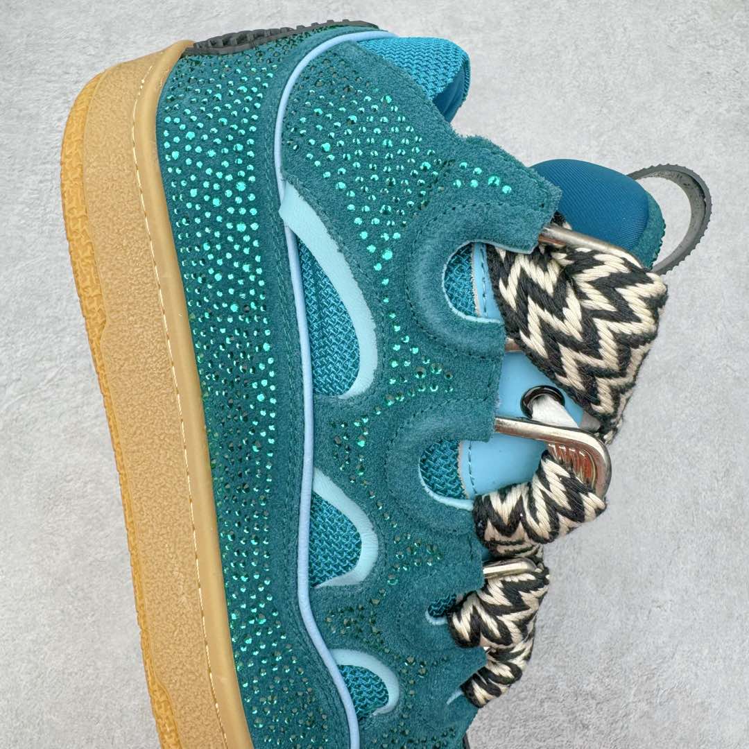 图片[6]-＃GD广顶 Lanvin Leather Curb Sneakers浪凡面包鞋 Leather是一款灵感源自90年代的运动鞋 设计自信 尺寸夸张 这款鞋由纳帕小牛皮、翻毛皮和网眼布制成 圆润的外形、加垫的鞋舌和弯曲的金属孔眼使这款精心打造的鞋格外舒适 尺码：35 36 37 38 39 40 41 42 43 44 45 46-选品中心