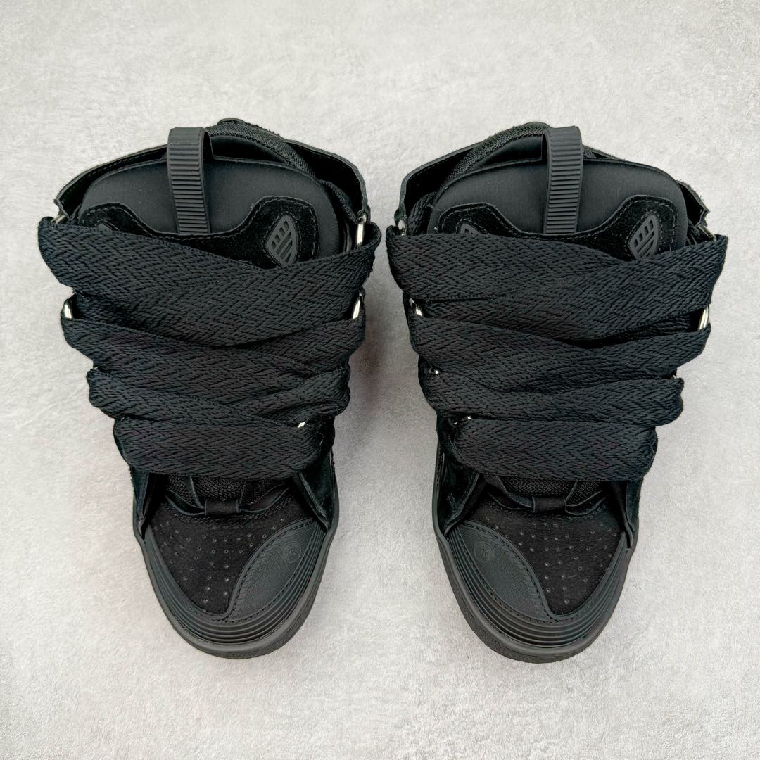 图片[2]-＃GD广顶 Lanvin Leather Curb Sneakers浪凡面包鞋 Leather是一款灵感源自90年代的运动鞋 设计自信 尺寸夸张 这款鞋由纳帕小牛皮、翻毛皮和网眼布制成 圆润的外形、加垫的鞋舌和弯曲的金属孔眼使这款精心打造的鞋格外舒适 尺码：35 36 37 38 39 40 41 42 43 44 45 46-选品中心