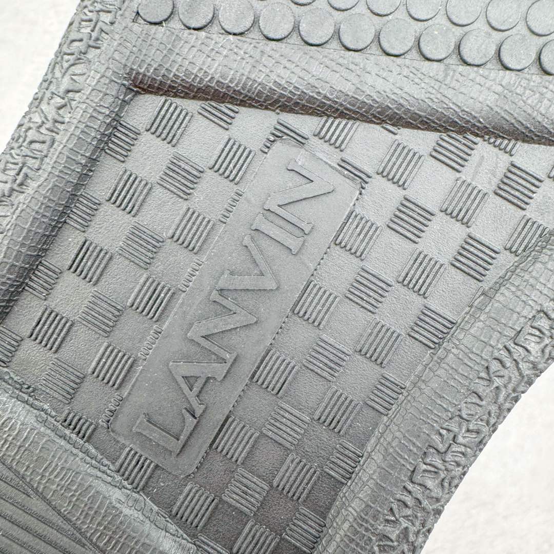 图片[11]-＃GD广顶 Lanvin Leather Curb Sneakers浪凡面包鞋 Leather是一款灵感源自90年代的运动鞋 设计自信 尺寸夸张 这款鞋由纳帕小牛皮、翻毛皮和网眼布制成 圆润的外形、加垫的鞋舌和弯曲的金属孔眼使这款精心打造的鞋格外舒适 尺码：35 36 37 38 39 40 41 42 43 44 45 46-选品中心