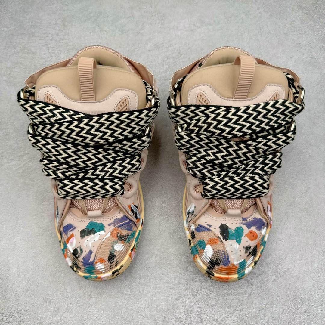 图片[2]-＃GD广顶 Lanvin Leather Curb Sneakers浪凡面包鞋 Leather是一款灵感源自90年代的运动鞋 设计自信 尺寸夸张 这款鞋由纳帕小牛皮、翻毛皮和网眼布制成 圆润的外形、加垫的鞋舌和弯曲的金属孔眼使这款精心打造的鞋格外舒适 尺码：35 36 37 38 39 40 41 42 43 44 45 46-选品中心