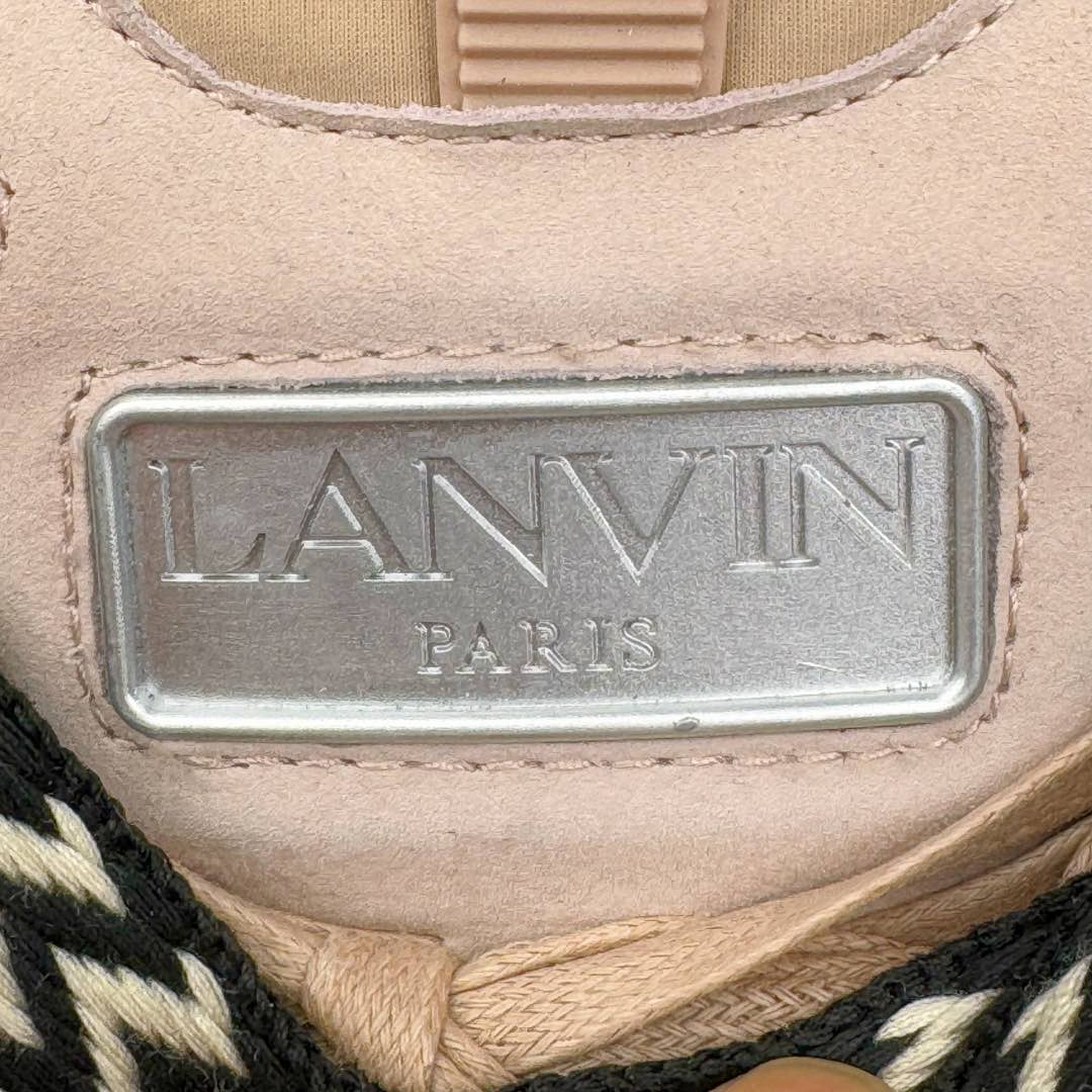 图片[12]-＃GD广顶 Lanvin Leather Curb Sneakers浪凡面包鞋 Leather是一款灵感源自90年代的运动鞋 设计自信 尺寸夸张 这款鞋由纳帕小牛皮、翻毛皮和网眼布制成 圆润的外形、加垫的鞋舌和弯曲的金属孔眼使这款精心打造的鞋格外舒适 尺码：35 36 37 38 39 40 41 42 43 44 45 46-选品中心