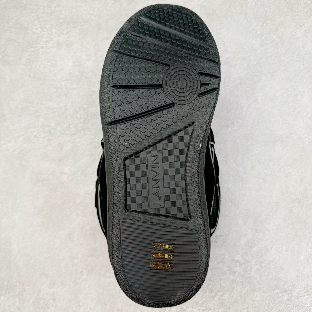图片[9]-＃GD广顶 Lanvin Leather Curb Sneakers浪凡面包鞋 Leather是一款灵感源自90年代的运动鞋 设计自信 尺寸夸张 这款鞋由纳帕小牛皮、翻毛皮和网眼布制成 圆润的外形、加垫的鞋舌和弯曲的金属孔眼使这款精心打造的鞋格外舒适 尺码：35 36 37 38 39 40 41 42 43 44 45 46-选品中心