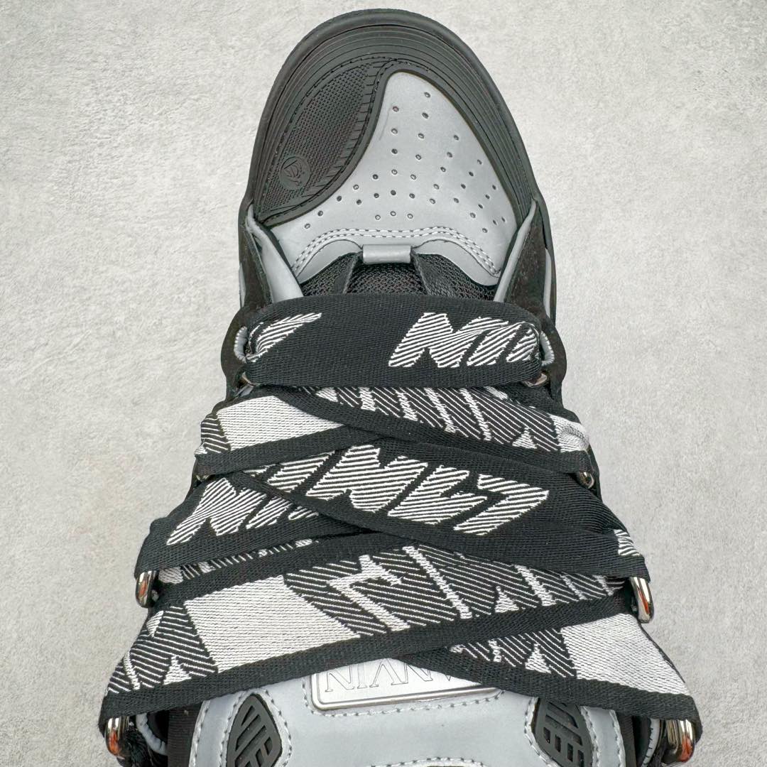 图片[4]-＃GD广顶 Lanvin Leather Curb Sneakers浪凡面包鞋 Leather是一款灵感源自90年代的运动鞋 设计自信 尺寸夸张 这款鞋由纳帕小牛皮、翻毛皮和网眼布制成 圆润的外形、加垫的鞋舌和弯曲的金属孔眼使这款精心打造的鞋格外舒适 尺码：35 36 37 38 39 40 41 42 43 44 45 46-选品中心