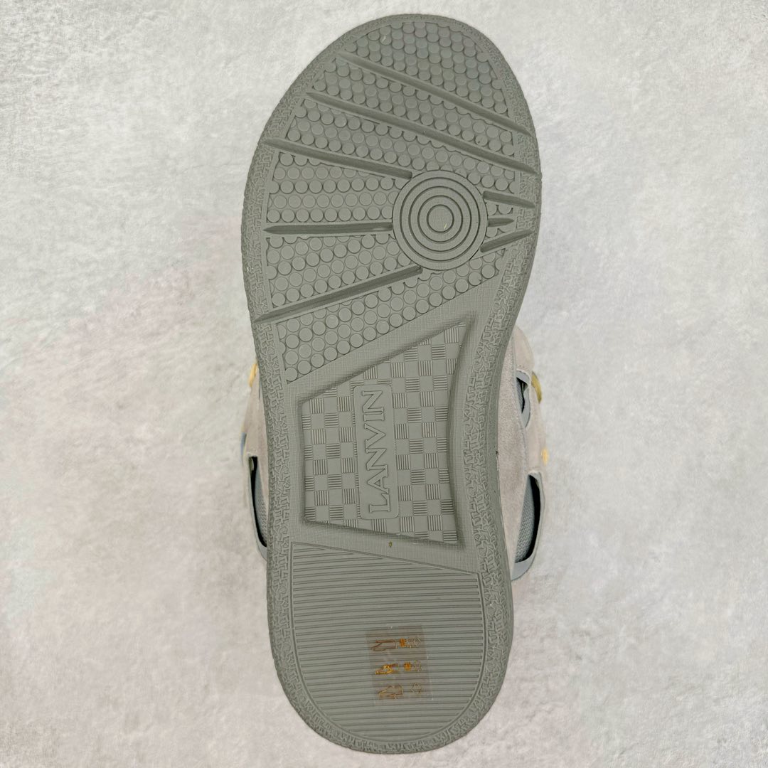 图片[9]-＃GD广顶 Lanvin Leather Curb Sneakers浪凡面包鞋 Leather是一款灵感源自90年代的运动鞋 设计自信 尺寸夸张 这款鞋由纳帕小牛皮、翻毛皮和网眼布制成 圆润的外形、加垫的鞋舌和弯曲的金属孔眼使这款精心打造的鞋格外舒适 尺码：35 36 37 38 39 40 41 42 43 44 45 46-选品中心