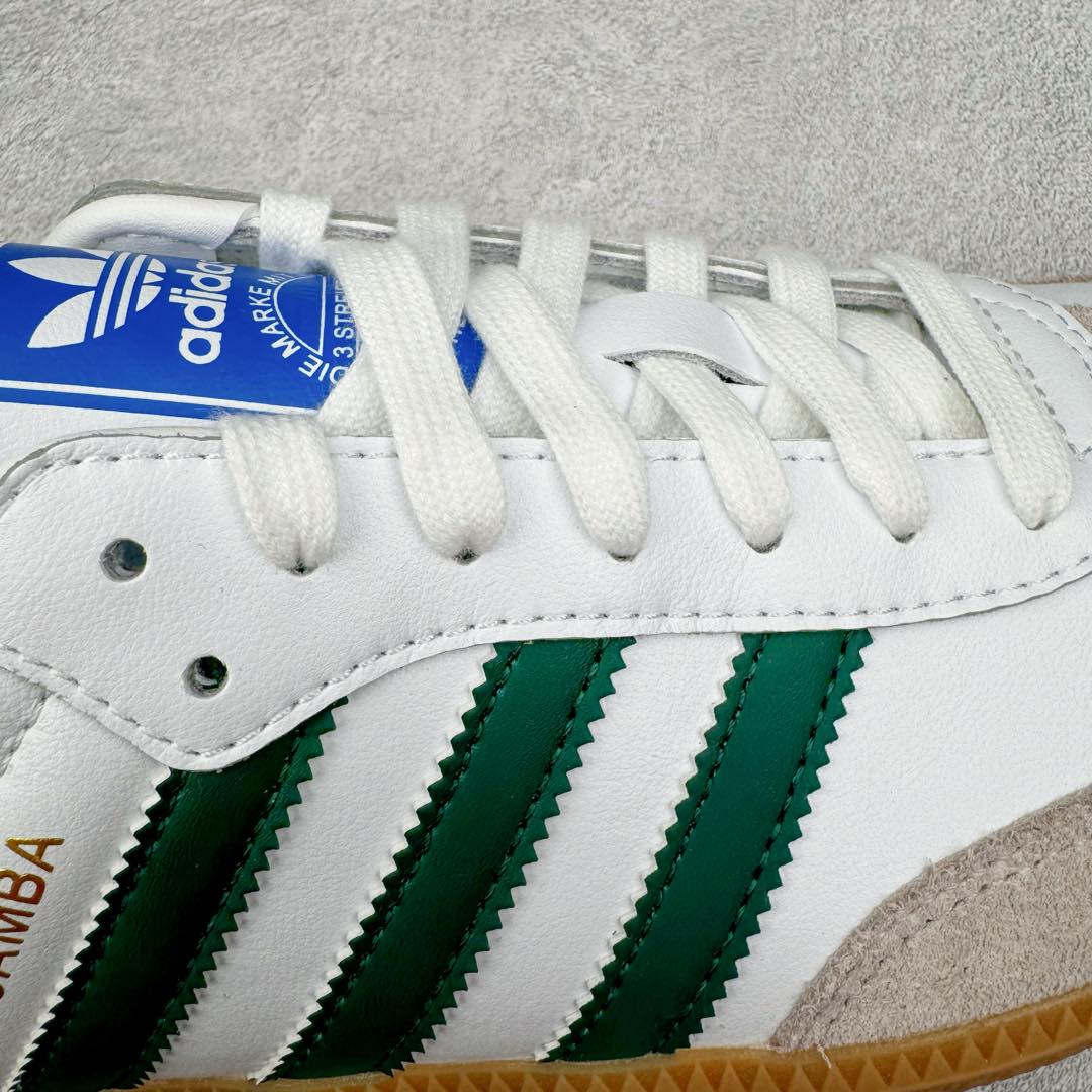 图片[21]-＃M版纯原福利 AD Original Samba OG 复古经典轻便板鞋 白绿 IE3437 原装头层牛皮加持 正确烫金高频细节 原装纳米超迁皮料 独家私模橡胶大底 原盒原配 正确黑色中底布 这款桑巴鞋展示了高质量的工艺 带有装饰的超锁缝制和无缝的手感 柔软、柔软的皮革造型和标志性的3条纹完成了精致的外观 正规合身鞋带 鞋面上有绒面鞋垫 橡胶鞋底 享受正畸套筒软感 自50年代首次亮相以来就一直在赢得粉丝的青睐 尺码：36 36.5 37.5 38 38.5 39 40 40.5 41 42 42.5 43 44 44.5 45-选品中心