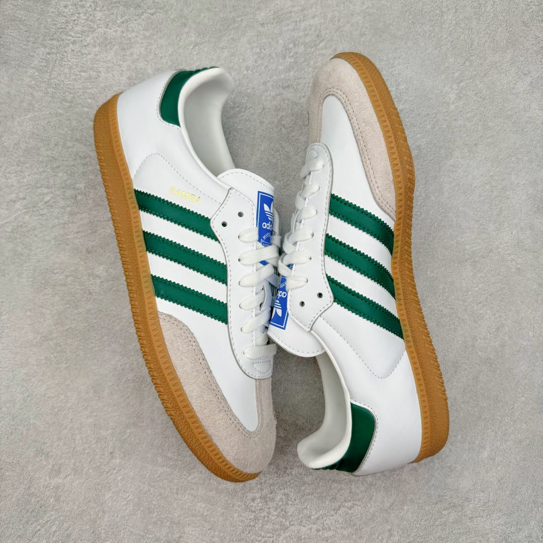 图片[3]-＃M版纯原福利 AD Original Samba OG 复古经典轻便板鞋 白绿 IE3437 原装头层牛皮加持 正确烫金高频细节 原装纳米超迁皮料 独家私模橡胶大底 原盒原配 正确黑色中底布 这款桑巴鞋展示了高质量的工艺 带有装饰的超锁缝制和无缝的手感 柔软、柔软的皮革造型和标志性的3条纹完成了精致的外观 正规合身鞋带 鞋面上有绒面鞋垫 橡胶鞋底 享受正畸套筒软感 自50年代首次亮相以来就一直在赢得粉丝的青睐 尺码：36 36.5 37.5 38 38.5 39 40 40.5 41 42 42.5 43 44 44.5 45-选品中心