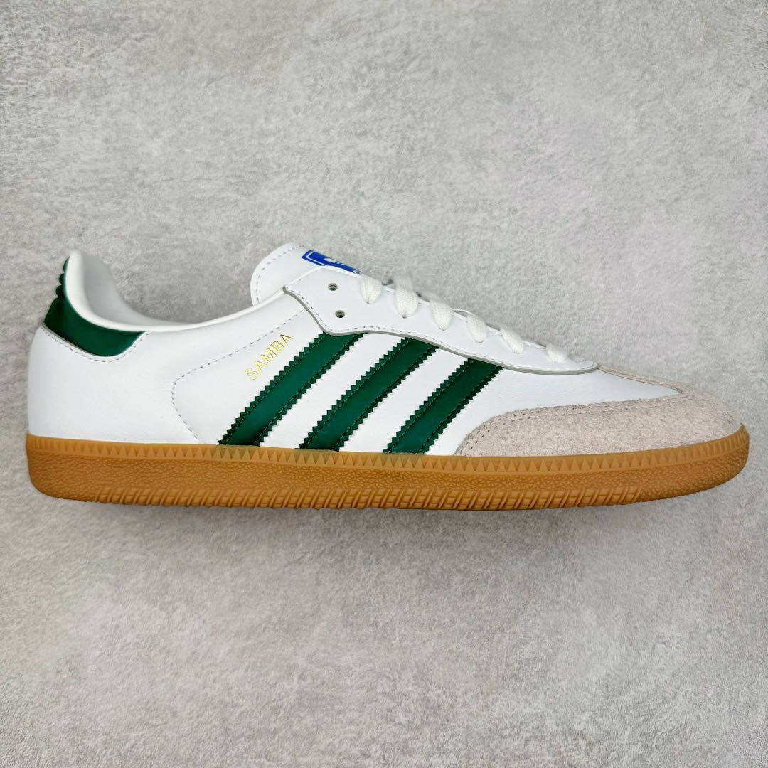 ＃M版纯原福利 AD Original Samba OG 复古经典轻便板鞋 白绿 IE3437 原装头层牛皮加持 正确烫金高频细节 原装纳米超迁皮料 独家私模橡胶大底 原盒原配 正确黑色中底布 这款桑巴鞋展示了高质量的工艺 带有装饰的超锁缝制和无缝的手感 柔软、柔软的皮革造型和标志性的3条纹完成了精致的外观 正规合身鞋带 鞋面上有绒面鞋垫 橡胶鞋底 享受正畸套筒软感 自50年代首次亮相以来就一直在赢得粉丝的青睐 尺码：36 36.5 37.5 38 38.5 39 40 40.5 41 42 42.5 43 44 44.5 45-选品中心