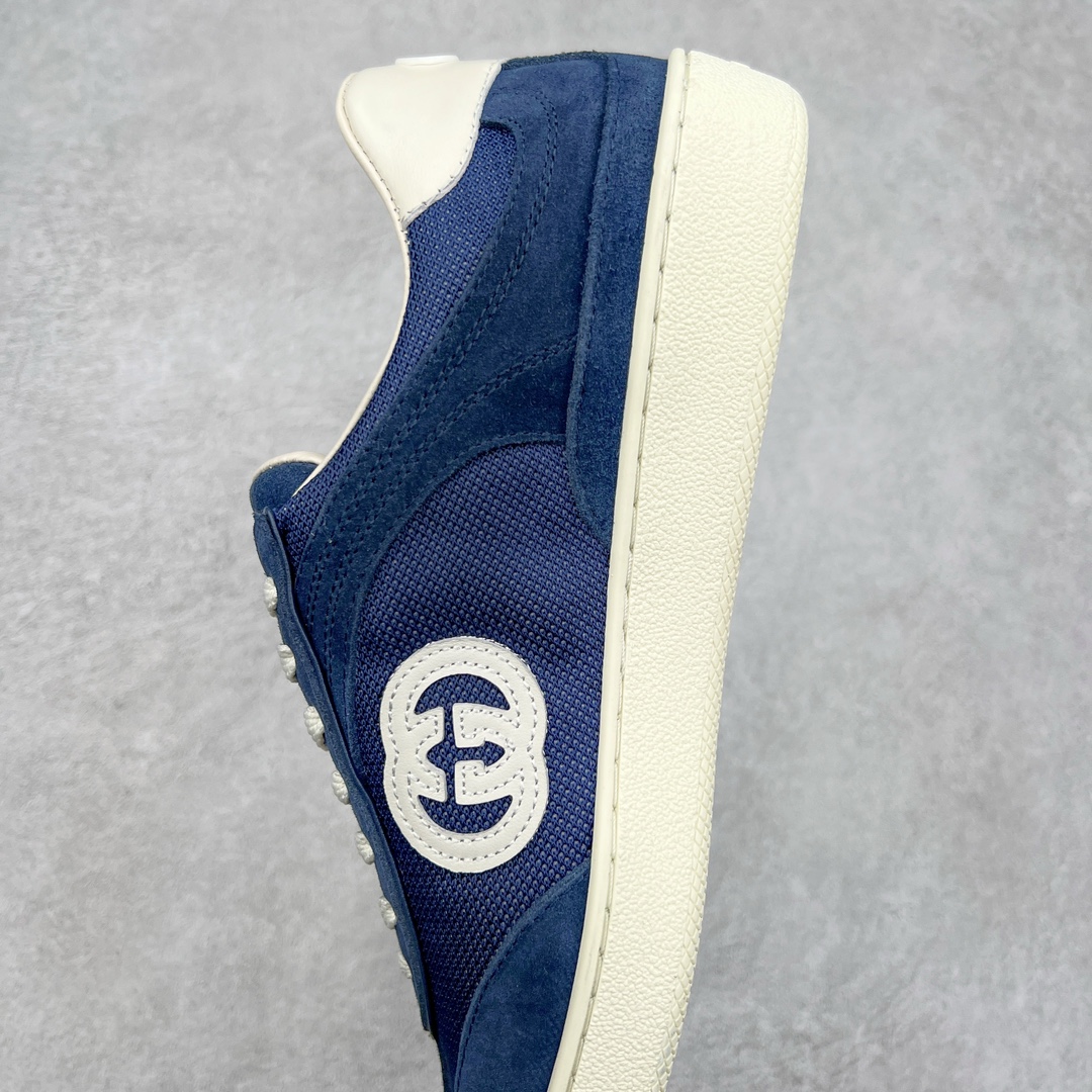 图片[7]-Gucci Lido 古驰新款复古板鞋 意大利海岸的夏日风情和海滩俱乐部汲取灵感 这款运动鞋以绒面材质匠心打造缀饰互扣式双G标识等Gucci经典符号元素 尽显别样风采 尺码：35 36 37 38 39 40 41 42 43 44 45-选品中心