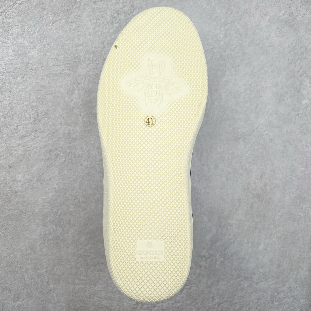 图片[9]-Gucci Lido 古驰新款复古板鞋 意大利海岸的夏日风情和海滩俱乐部汲取灵感 这款运动鞋以绒面材质匠心打造缀饰互扣式双G标识等Gucci经典符号元素 尽显别样风采 尺码：35 36 37 38 39 40 41 42 43 44 45-选品中心