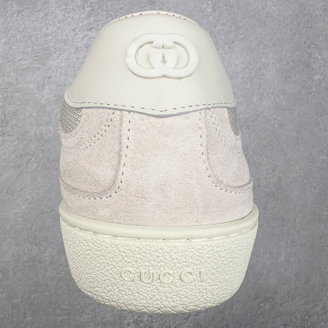 图片[8]-Gucci Lido 古驰新款复古板鞋 意大利海岸的夏日风情和海滩俱乐部汲取灵感 这款运动鞋以绒面材质匠心打造缀饰互扣式双G标识等Gucci经典符号元素 尽显别样风采 尺码：35 36 37 38 39 40 41 42 43 44 45-选品中心