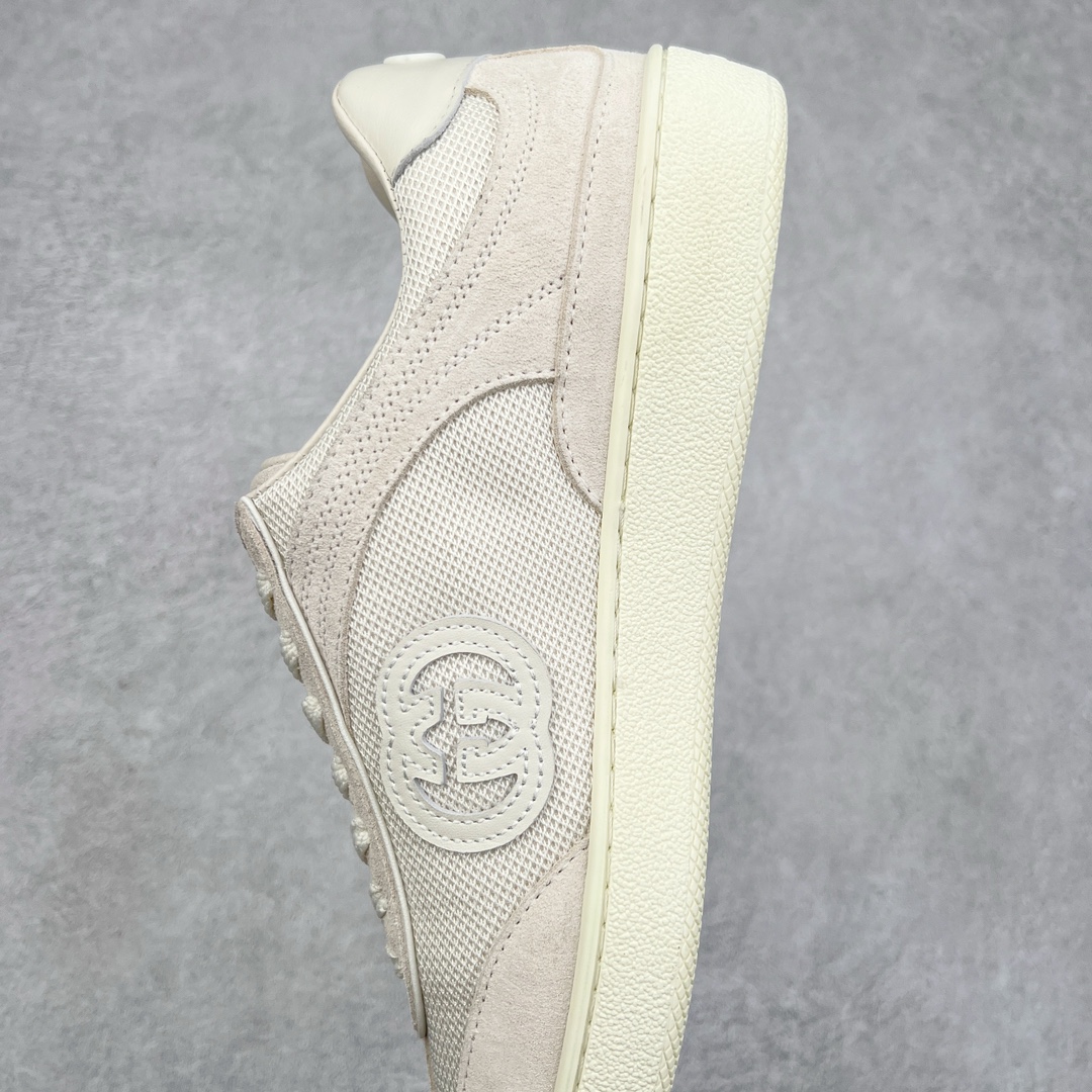 图片[7]-Gucci Lido 古驰新款复古板鞋 意大利海岸的夏日风情和海滩俱乐部汲取灵感 这款运动鞋以绒面材质匠心打造缀饰互扣式双G标识等Gucci经典符号元素 尽显别样风采 尺码：35 36 37 38 39 40 41 42 43 44 45-选品中心