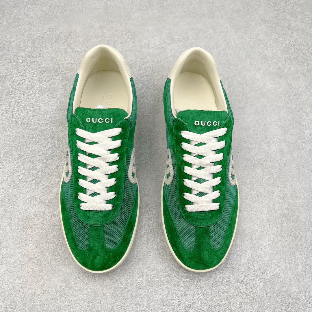 图片[2]-Gucci Lido 古驰新款复古板鞋 意大利海岸的夏日风情和海滩俱乐部汲取灵感 这款运动鞋以绒面材质匠心打造缀饰互扣式双G标识等Gucci经典符号元素 尽显别样风采 尺码：35 36 37 38 39 40 41 42 43 44 45-选品中心