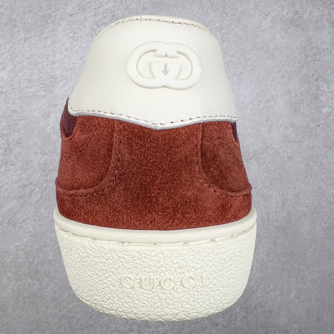 图片[8]-Gucci Lido 古驰新款复古板鞋 意大利海岸的夏日风情和海滩俱乐部汲取灵感 这款运动鞋以绒面材质匠心打造缀饰互扣式双G标识等Gucci经典符号元素 尽显别样风采 尺码：35 36 37 38 39 40 41 42 43 44 45-选品中心