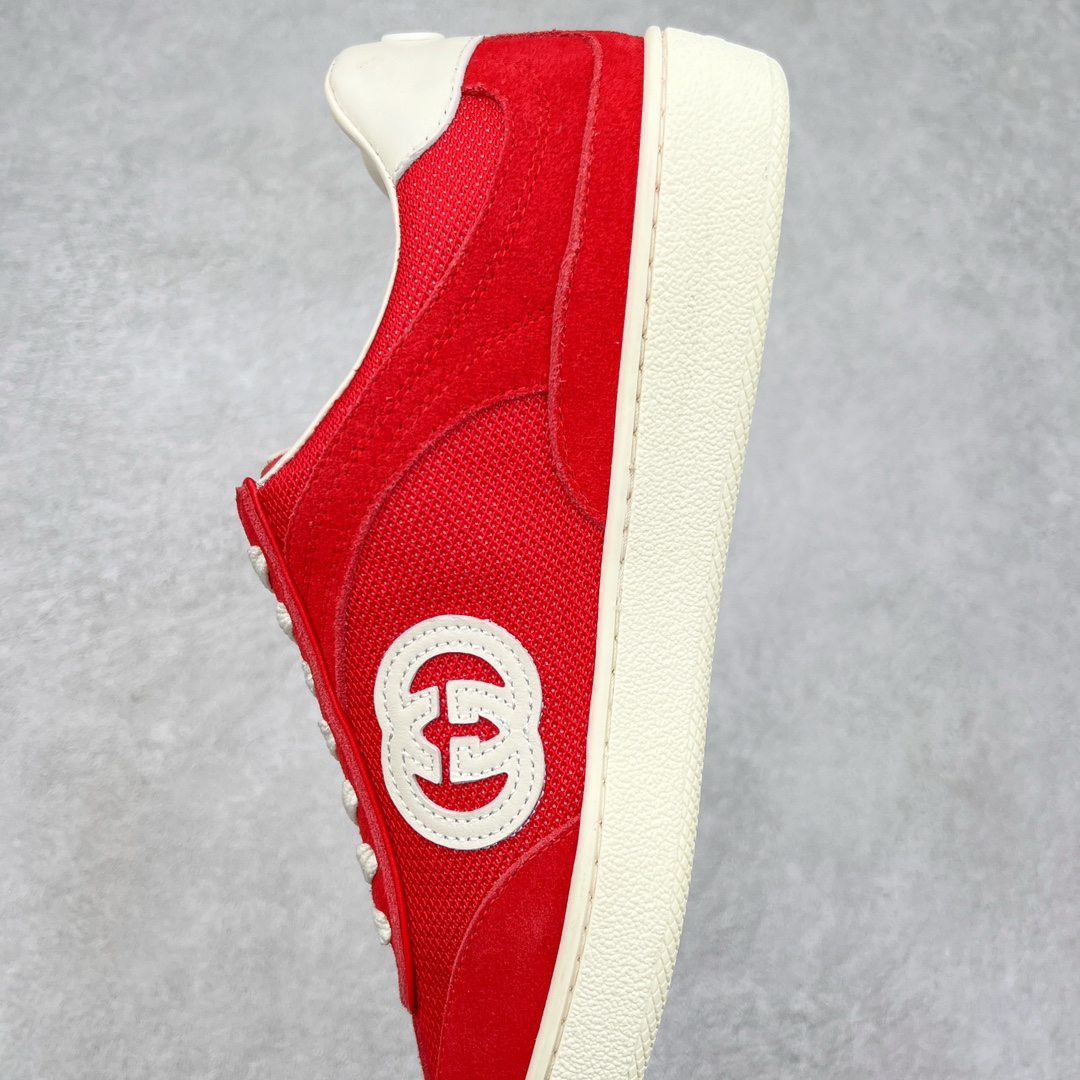 图片[7]-Gucci Lido 古驰新款复古板鞋 意大利海岸的夏日风情和海滩俱乐部汲取灵感 这款运动鞋以绒面材质匠心打造缀饰互扣式双G标识等Gucci经典符号元素 尽显别样风采 尺码：35 36 37 38 39 40 41 42 43 44 45-选品中心