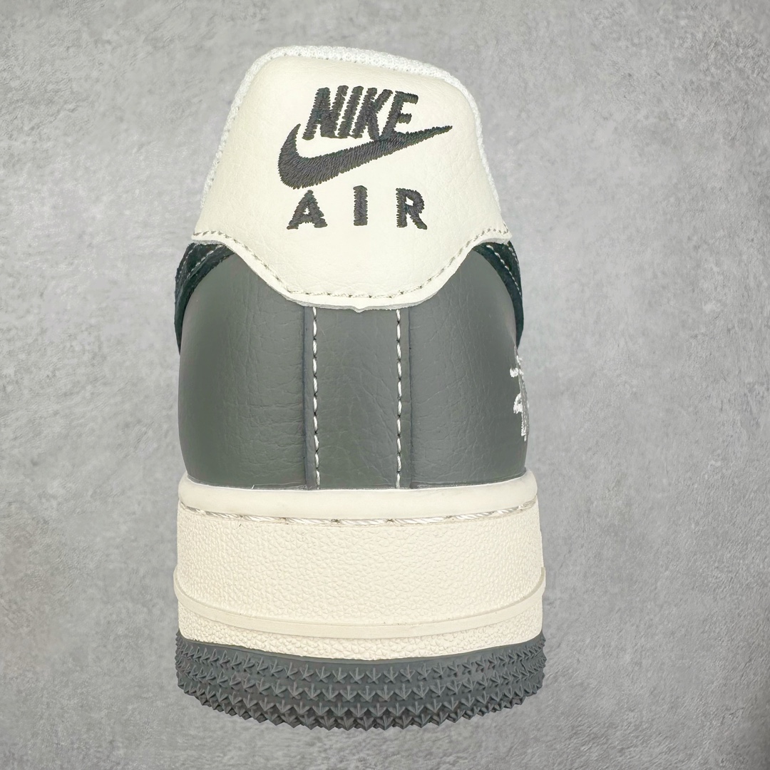 图片[8]-NK Air Force 1´07 Low 空军一号低帮百搭休闲运动板鞋 XZ3328-168 柔软、弹性十足的缓震性能和出色的中底设计 横跨复古与现代的外型结合 造就出风靡全球 三十多年的Force 1 直到今天还深受青睐 尺码：36 36.5 37.5 38 38.5 39 40 40.5 41 42 42.5 43 44 44.5 45-选品中心