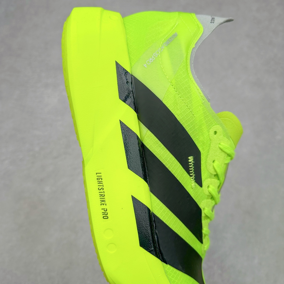 图片[6]-AD Adizero Eva SL M 零度进化版系列低帮轻便透气竞速休闲运动慢跑鞋 JR6364 相信大家对去年 adidas 横空出世的「顶级超跑」adiZero Adios Pro EVO 1 记忆犹新！不仅登顶阿迪史上最轻跑鞋宝座，更在接下来的全球马拉松赛事中，持续书写着惊人成绩，被网友戏称新一代「阿迪神鞋」全网刷屏！极简设计语言与强烈速度感和存在感的鞋侧三线，让人过目不忘，特别种草！其中定位于中长跑训练的 adidas Adizero Evo SL，整体外观造型与 adiZero Adios Pro EVO 1 非常相似。中底配置方面搭载全掌 Lightstrike Pro，鞋面采用透气网面示人，契合日常训练鞋的定位，更加耐用。外底给到了马牌橡胶，及类似上代竞速旗舰 adidas Adizero Adios Pro 3 区域分布。整体看下来无论是外观的鲜明辨识度，还是配置的扎实程度都很顶。尺码：36 36⅔ 37⅓ 38 38⅔ 39⅓ 40 40⅔ 41⅓ 42 42⅔ 43⅓ 44 45-选品中心