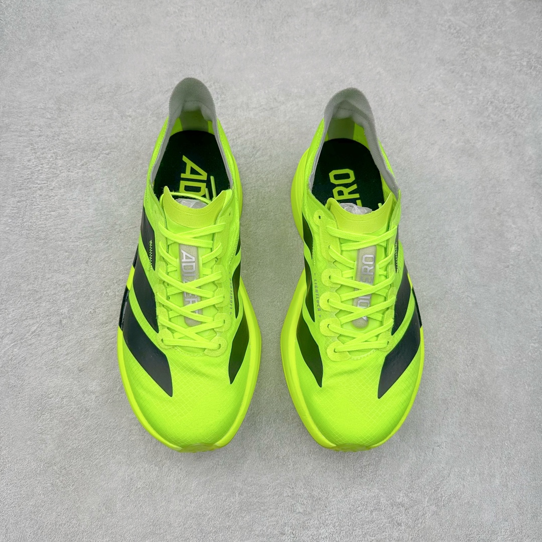 图片[2]-AD Adizero Eva SL M 零度进化版系列低帮轻便透气竞速休闲运动慢跑鞋 JR6364 相信大家对去年 adidas 横空出世的「顶级超跑」adiZero Adios Pro EVO 1 记忆犹新！不仅登顶阿迪史上最轻跑鞋宝座，更在接下来的全球马拉松赛事中，持续书写着惊人成绩，被网友戏称新一代「阿迪神鞋」全网刷屏！极简设计语言与强烈速度感和存在感的鞋侧三线，让人过目不忘，特别种草！其中定位于中长跑训练的 adidas Adizero Evo SL，整体外观造型与 adiZero Adios Pro EVO 1 非常相似。中底配置方面搭载全掌 Lightstrike Pro，鞋面采用透气网面示人，契合日常训练鞋的定位，更加耐用。外底给到了马牌橡胶，及类似上代竞速旗舰 adidas Adizero Adios Pro 3 区域分布。整体看下来无论是外观的鲜明辨识度，还是配置的扎实程度都很顶。尺码：36 36⅔ 37⅓ 38 38⅔ 39⅓ 40 40⅔ 41⅓ 42 42⅔ 43⅓ 44 45-选品中心