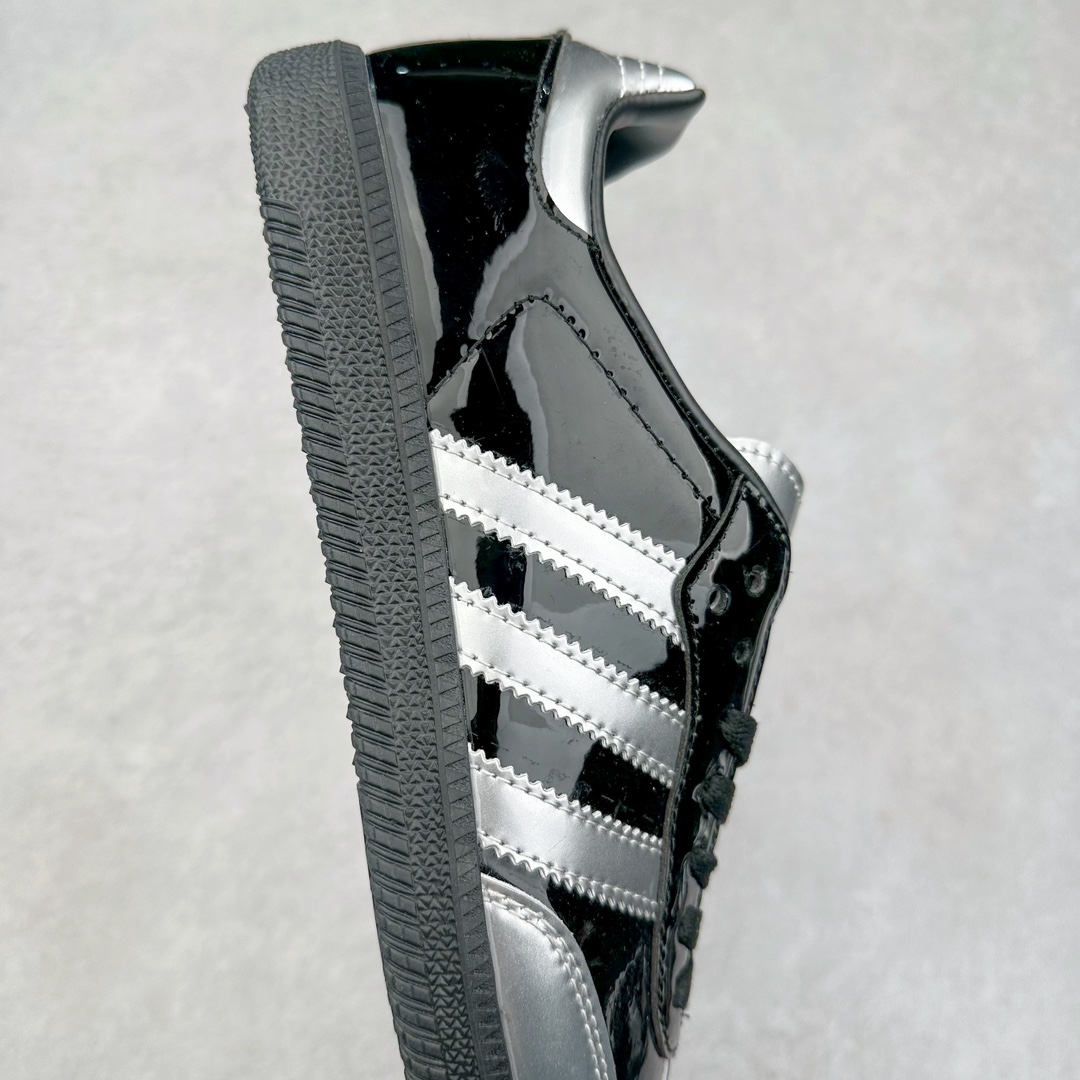 图片[6]-AD Original Samba OG 复古经典轻便板鞋 IH3364 这款桑巴鞋展示了高质量的工艺 带有装饰的超锁缝制和无缝的手感 柔软、柔软的皮革造型和标志性的3条纹完成了精致的外观 正规合身鞋带 鞋面上有绒面鞋垫 橡胶鞋底 享受正畸套筒软感 自50年代首次亮相以来就一直在赢得粉丝的青睐 尺码：36 36.5 37.5 38 38.5 39 40 40.5 41 42 42.5 43 44 44.5 45-选品中心