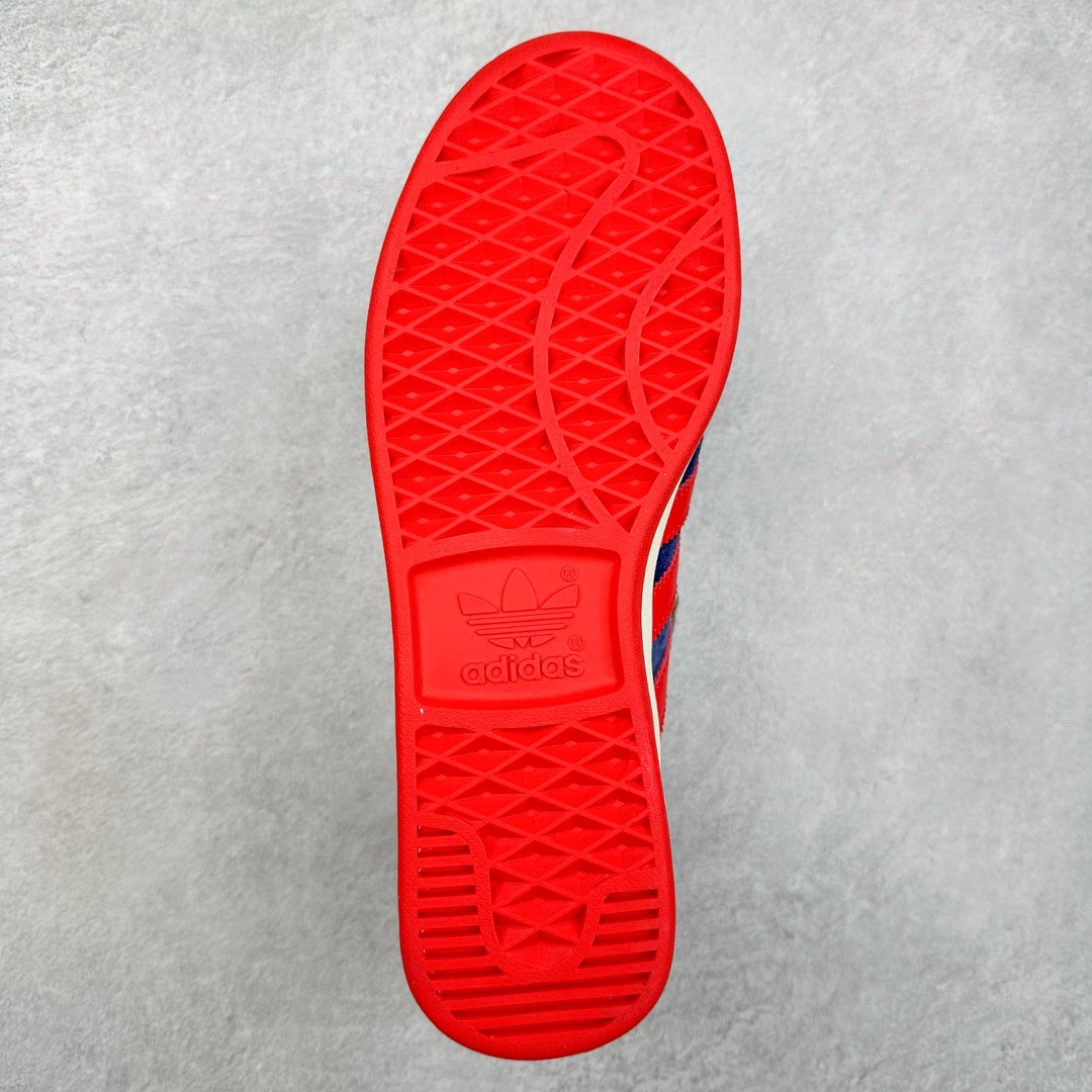 图片[9]-AD Original Samba OG 复古经典轻便板鞋 IG1811 这款桑巴鞋展示了高质量的工艺 带有装饰的超锁缝制和无缝的手感 柔软、柔软的皮革造型和标志性的3条纹完成了精致的外观 正规合身鞋带 鞋面上有绒面鞋垫 橡胶鞋底 享受正畸套筒软感 自50年代首次亮相以来就一直在赢得粉丝的青睐 尺码：36 36.5 37.5 38 38.5 39 40 40.5 41 42 42.5 43 44 44.5 45-选品中心