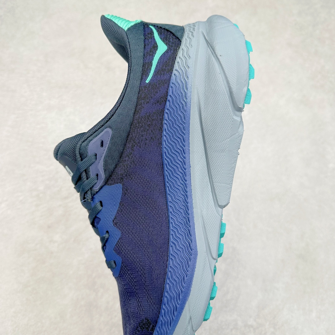图片[7]-＃特价福利 HOKA ONE ONE Challenger ATR 7 挑战者七代轻便耐磨防滑跑步鞋 新一代Challenger泡棉中底减重10% 增加3mm强化缓震、打造Q弹脚感 后跟采用延伸设计 加强跟腱保护、便于穿脱 搭配环保工程网布增加透气、短靴细节防止碎石进入 重新设计的大底以轮胎刻纹为灵感 以更密集的全大底水波刻纹 搭配加大面积的高耐磨橡胶与4mm大刻纹设计 增加整体抓地力与稳定性 尺码：36 36.5 37.5 38 38.5 39 40 40.5 41 42 42.5 43 44 44.5 45-选品中心