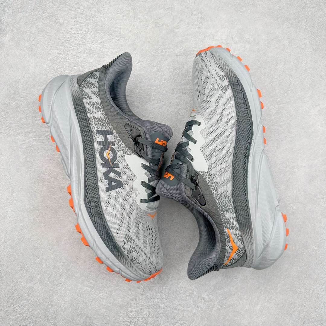 图片[3]-＃特价福利 HOKA ONE ONE Challenger ATR 7 挑战者七代轻便耐磨防滑跑步鞋 新一代Challenger泡棉中底减重10% 增加3mm强化缓震、打造Q弹脚感 后跟采用延伸设计 加强跟腱保护、便于穿脱 搭配环保工程网布增加透气、短靴细节防止碎石进入 重新设计的大底以轮胎刻纹为灵感 以更密集的全大底水波刻纹 搭配加大面积的高耐磨橡胶与4mm大刻纹设计 增加整体抓地力与稳定性 尺码：36 36.5 37.5 38 38.5 39 40 40.5 41 42 42.5 43 44 44.5 45-选品中心
