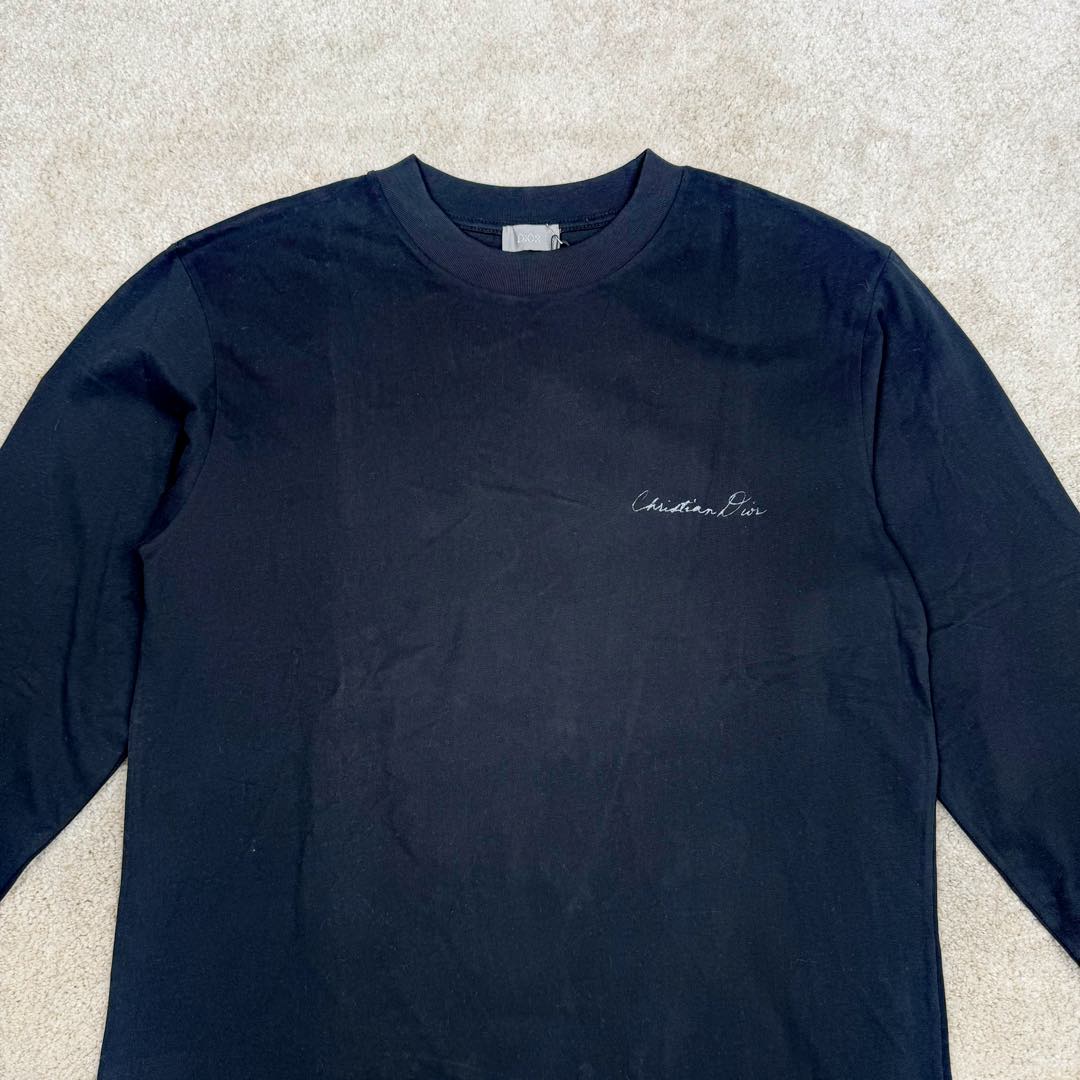 图片[4]-＃GD广顶 DIOR迪奥 SS24 Logo字母印花宽松圆领短袖T恤小草印花套头卫衣 面料采用 32s双纱全棉平纹布 面料做刷毛工艺 表面有轻微棉絮 手感也会变柔软 配套【21s双纱精梳棉1*1横机织造罗纹】前幅采用【八爪机丝网胶浆印花】【激光刻画字母镂空网点菲林】开【100目数机械网板】后幅字母采用前幅同等工艺 花朵图案采用【彩拔直喷加网点浆印】尺码：XS S M L-选品中心