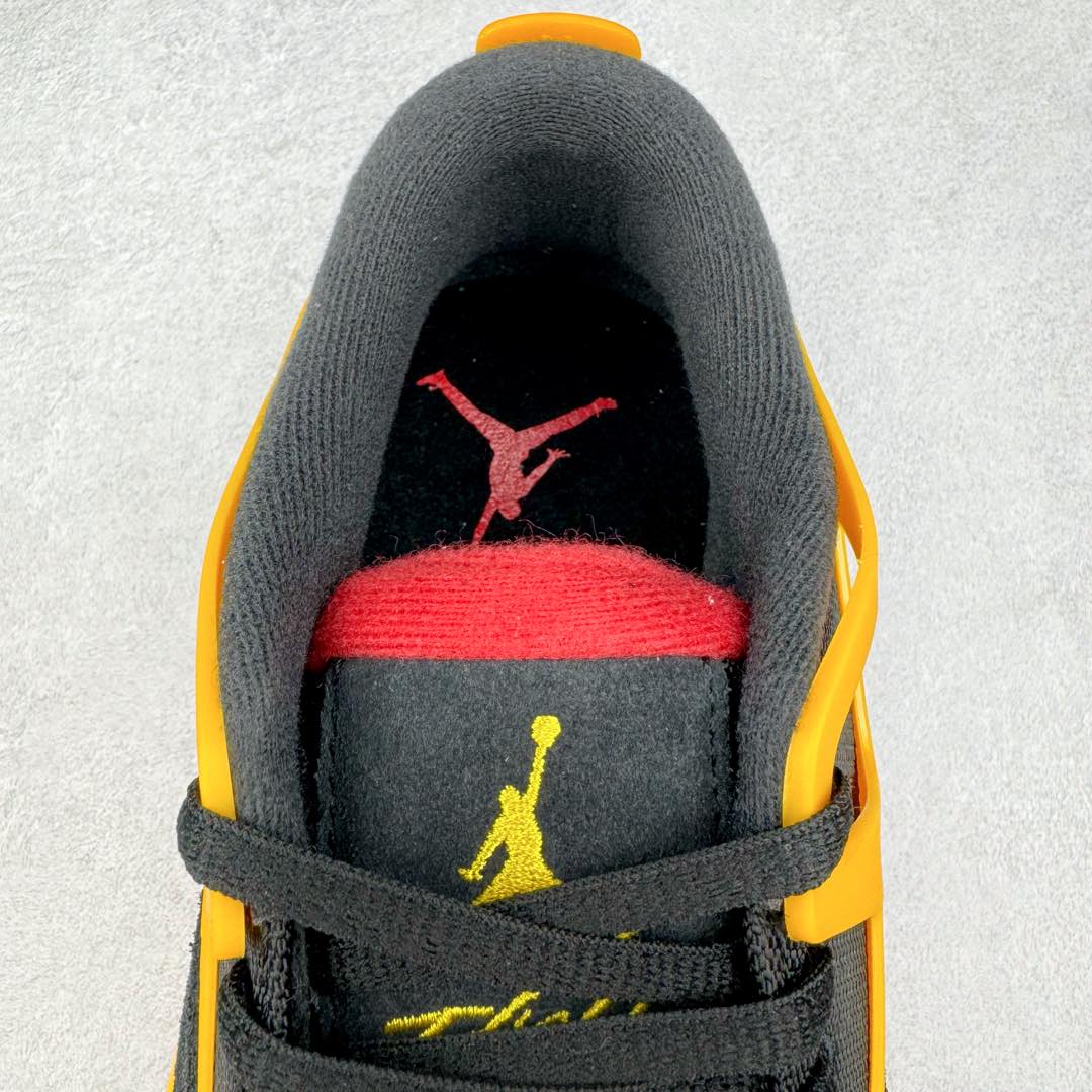 图片[13]-＃KZ纯原 Air Jordan AJ4 RM 重制版低帮复古篮球鞋 黑黄 FQ7939-007 亲自操刀耗时半年巨作 全套原纸板楦头开发 确保原汁原味 完美呈现版型 一比一鞋头弧度高度鞋身弧度 原厂TPU 正确内里网布 菱角分明不变形无多余毛边 柔软性质感一致于原鞋 原厂织唛标 原厂飞人电绣工艺 尾指中部跳三针 独家绑鞋带手法 印刷中底布 四线拉帮 米色美纹纸贴合固定 进口港宝加持 后跟自然饱满 全鞋荧光划线卡点 追求极致完美 每一双都是工艺品 多重QC质检 超越公司货的品控标准 实实在在的免检产品 采用了低帮的设计 并保留了众多AJ4的经典元素 鞋身以皮革、麂皮材质拼接打造 AJ4经典的TPU材质延伸至后跟 增强鞋款稳定性 而鞋身侧面的网格设计则被取消 尾部的NIKE AIR标志也得到保留 并同时带有飞人logo 中底部分同样搭载了可视AIR气垫 鞋底采用米白色中底和外底呈现 为整个设计收尾 尺码：36 36.5 37.5 38 38.5 39 40 40.5 41 42 42.5 43 44 44.5 45 46 47.5-选品中心