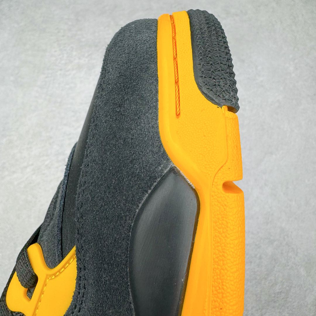 图片[14]-＃KZ纯原 Air Jordan AJ4 RM 重制版低帮复古篮球鞋 黑黄 FQ7939-007 亲自操刀耗时半年巨作 全套原纸板楦头开发 确保原汁原味 完美呈现版型 一比一鞋头弧度高度鞋身弧度 原厂TPU 正确内里网布 菱角分明不变形无多余毛边 柔软性质感一致于原鞋 原厂织唛标 原厂飞人电绣工艺 尾指中部跳三针 独家绑鞋带手法 印刷中底布 四线拉帮 米色美纹纸贴合固定 进口港宝加持 后跟自然饱满 全鞋荧光划线卡点 追求极致完美 每一双都是工艺品 多重QC质检 超越公司货的品控标准 实实在在的免检产品 采用了低帮的设计 并保留了众多AJ4的经典元素 鞋身以皮革、麂皮材质拼接打造 AJ4经典的TPU材质延伸至后跟 增强鞋款稳定性 而鞋身侧面的网格设计则被取消 尾部的NIKE AIR标志也得到保留 并同时带有飞人logo 中底部分同样搭载了可视AIR气垫 鞋底采用米白色中底和外底呈现 为整个设计收尾 尺码：36 36.5 37.5 38 38.5 39 40 40.5 41 42 42.5 43 44 44.5 45 46 47.5-选品中心