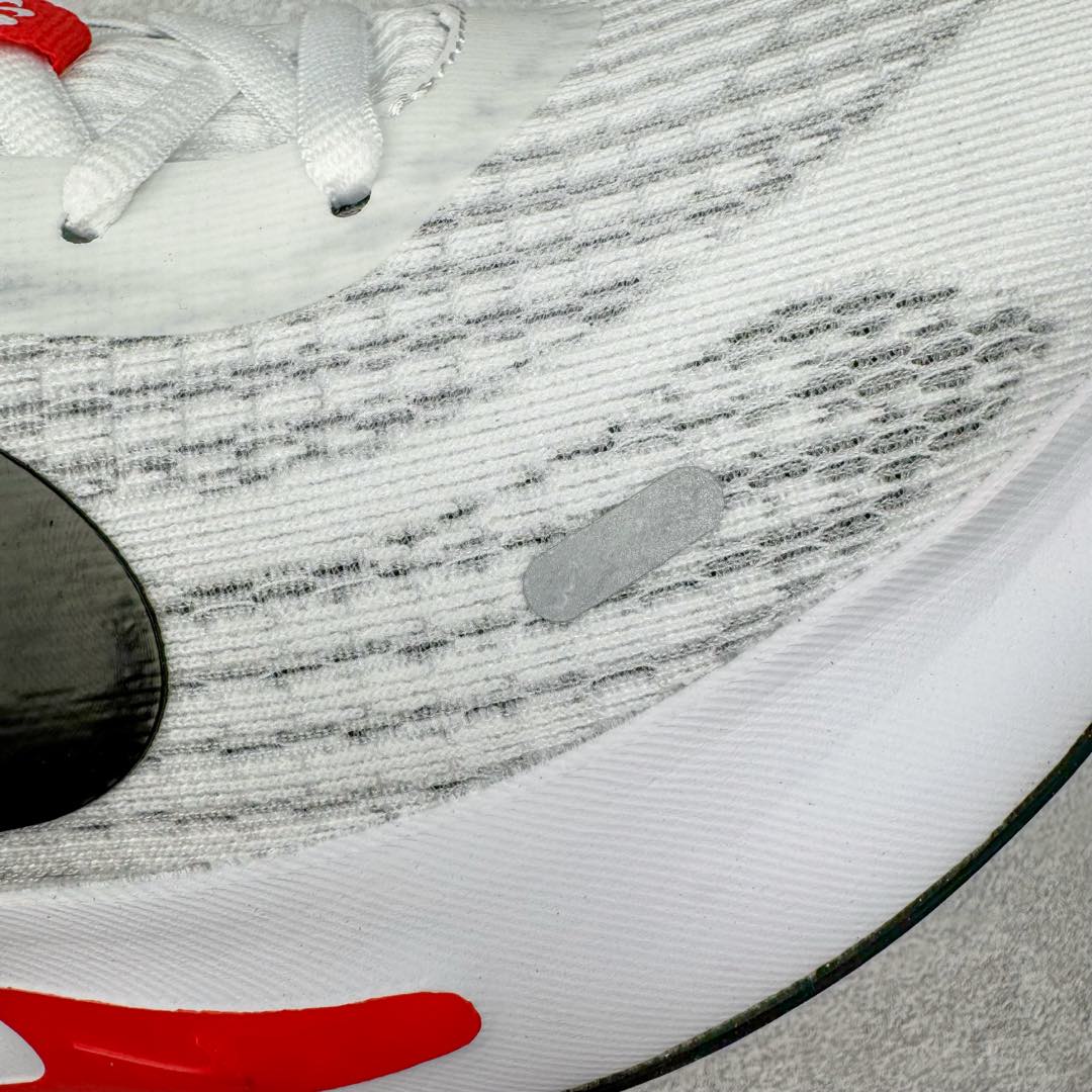 图片[15]-＃ZX纯原 NK Journey Run 旅程慢跑系列低帮轻质缓震休闲运动公路跑步鞋 采用科技织法轻盈织物合成鞋面材质 搭载柔软厚实ComfiRide 泡绵缓震组合外置防滑耐磨橡胶底片 穿上 Journey Run 公路跑步鞋 尽情畅跑 享受每一步的风景 搭载柔软厚实的 ComfiRide 泡绵缓震配置 助你征服充满挑战的路面 大步流星 微笑前行 该鞋款舒适非凡 让你爱不释脚 尺码：35.5 36 36.5 37.5 38 38.5 39 40 40.5 41 42 42.5 43 44 44.5 45-选品中心