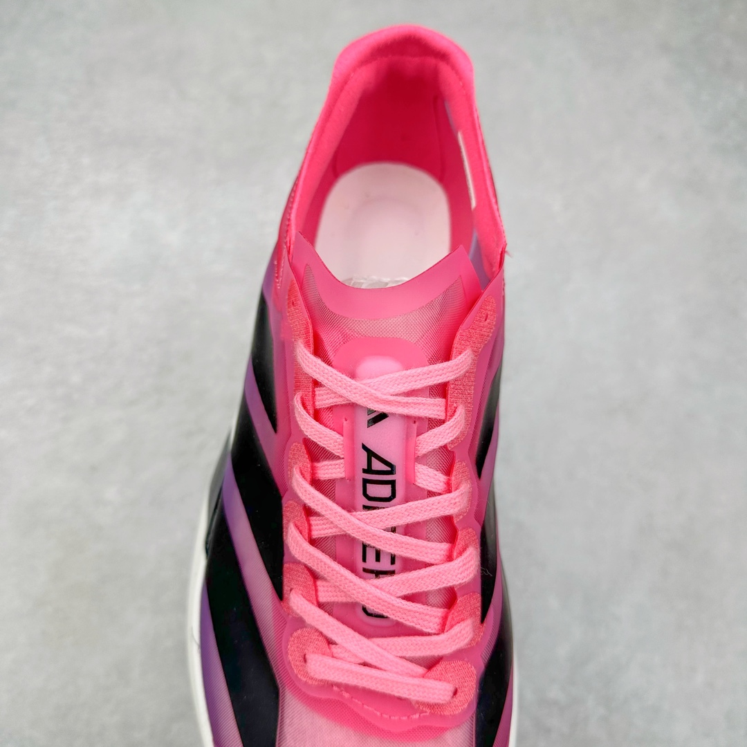 图片[5]-AD Adizero Eva SL M 零度进化版系列低帮轻便透气竞速休闲运动慢跑鞋 IH5570 相信大家对去年 adidas 横空出世的「顶级超跑」adiZero Adios Pro EVO 1 记忆犹新！不仅登顶阿迪史上最轻跑鞋宝座，更在接下来的全球马拉松赛事中，持续书写着惊人成绩，被网友戏称新一代「阿迪神鞋」全网刷屏！极简设计语言与强烈速度感和存在感的鞋侧三线，让人过目不忘，特别种草！其中定位于中长跑训练的 adidas Adizero Evo SL，整体外观造型与 adiZero Adios Pro EVO 1 非常相似。中底配置方面搭载全掌 Lightstrike Pro，鞋面采用透气网面示人，契合日常训练鞋的定位，更加耐用。外底给到了马牌橡胶，及类似上代竞速旗舰 adidas Adizero Adios Pro 3 区域分布。整体看下来无论是外观的鲜明辨识度，还是配置的扎实程度都很顶。尺码：36 36⅔ 37⅓ 38 38⅔ 39⅓ 40 40⅔ 41⅓ 42 42⅔ 43⅓ 44 45-选品中心